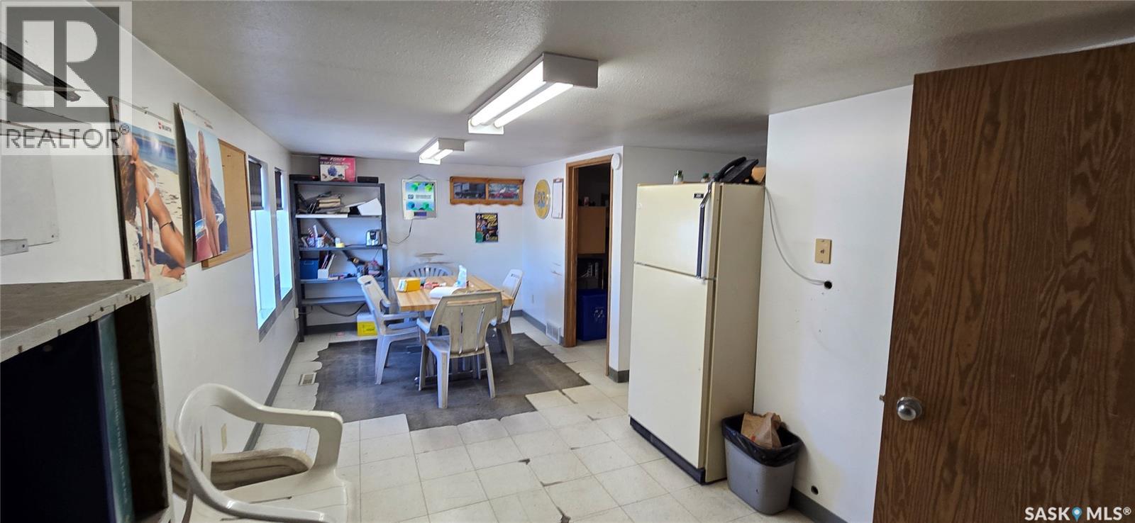 441 4th Street, Estevan, Saskatchewan S4A 0T9 - Photo 7 - SK046765