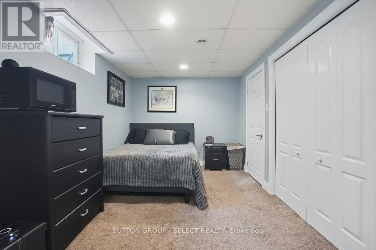 60 Edgevalley Road, London East, Ontario  N5Y 5M5 - Photo 39 - X13721538