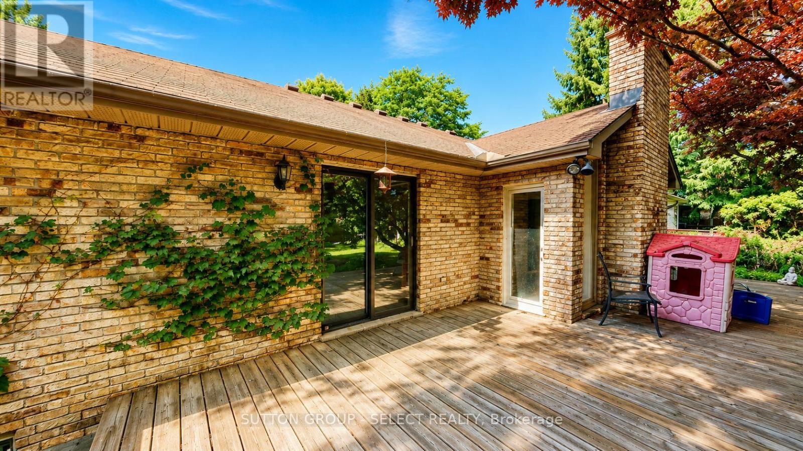 34 Pine Ridge Drive, London North, Ontario  N5X 3G8 - Photo 40 - X13721650