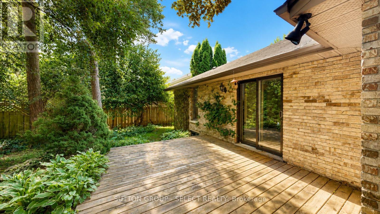 34 Pine Ridge Drive, London North, Ontario  N5X 3G8 - Photo 42 - X13721650