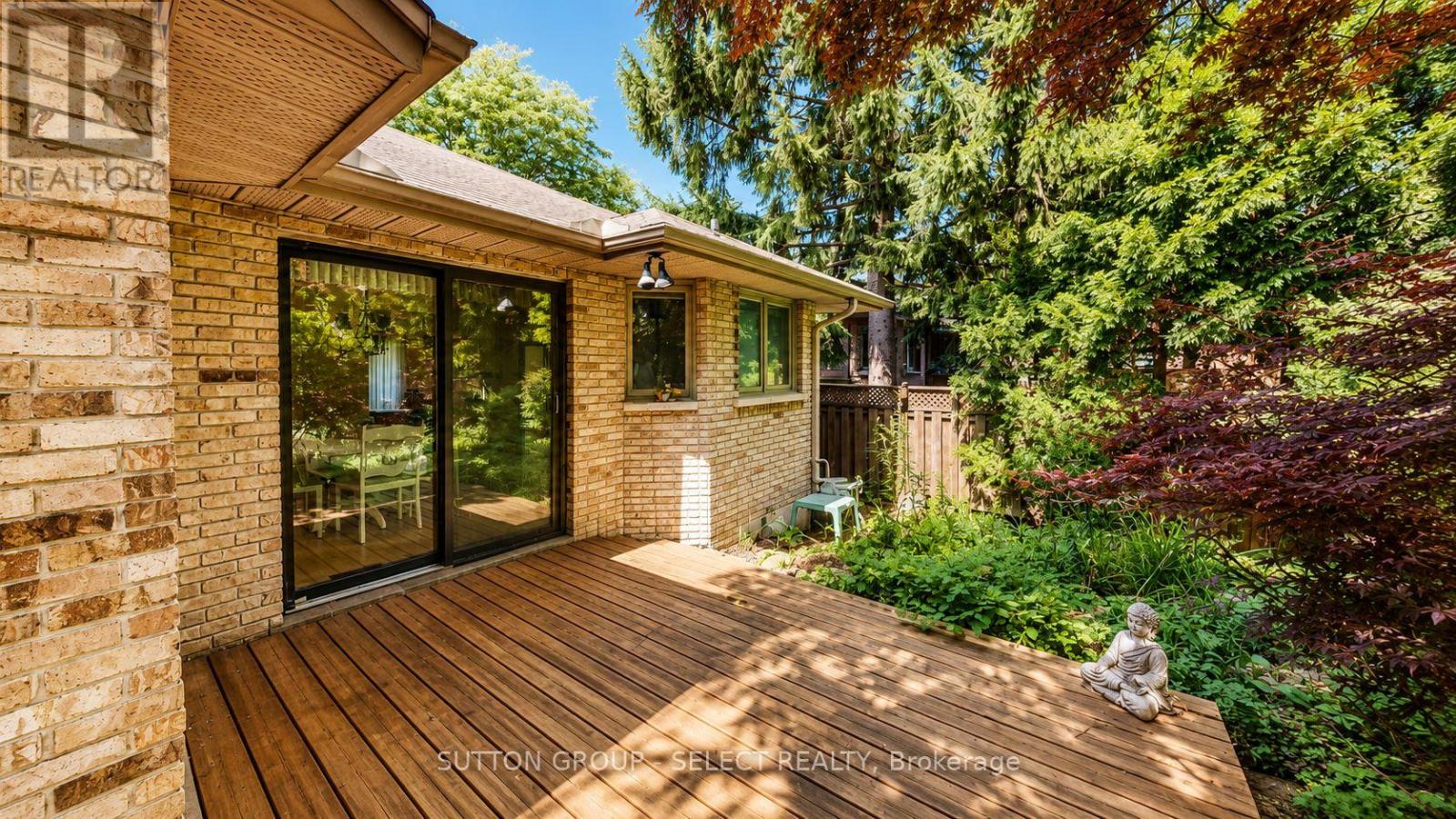 34 Pine Ridge Drive, London North, Ontario  N5X 3G8 - Photo 43 - X13721650