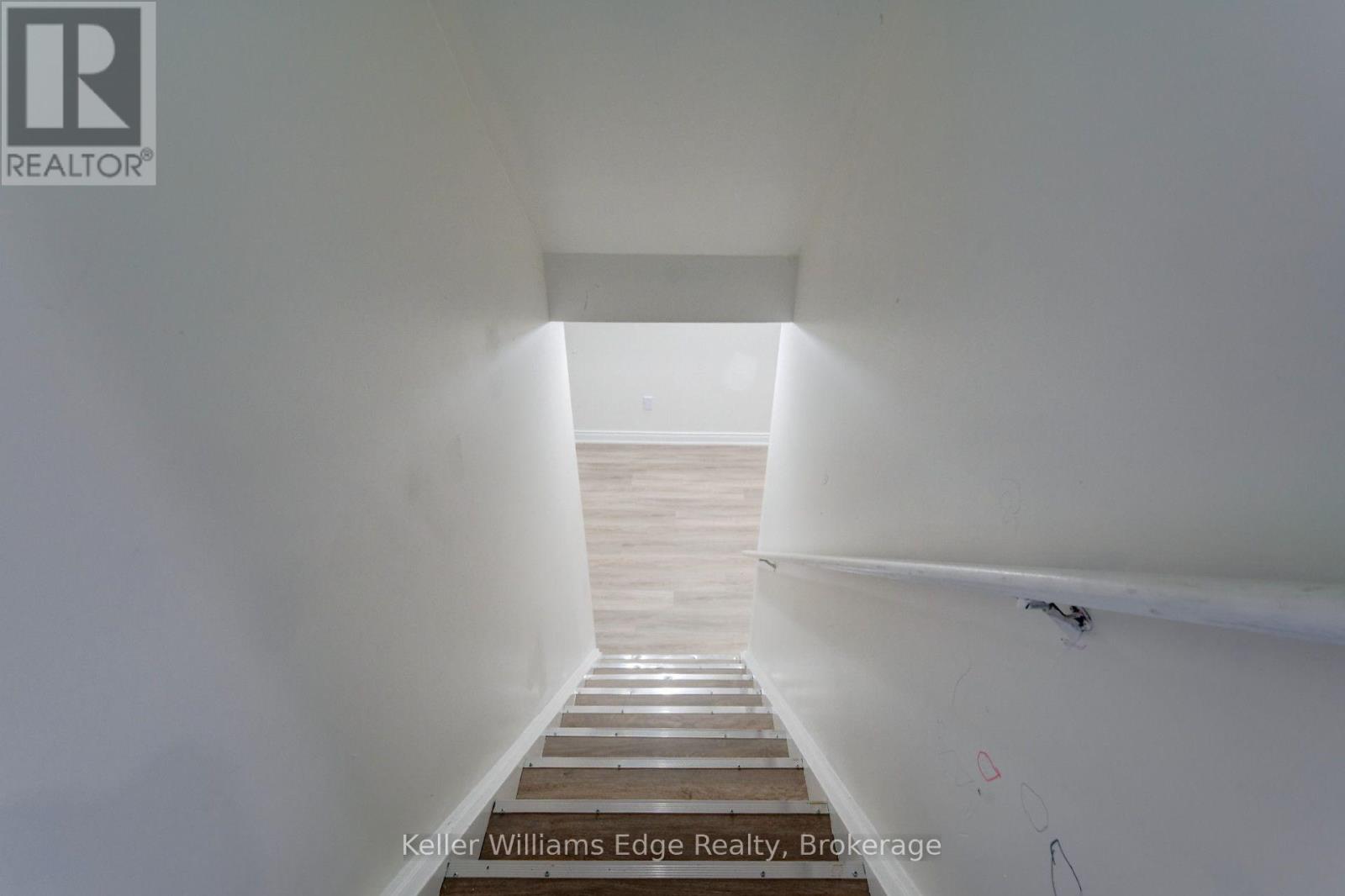 4028 Donnic Drive, Burlington, Ontario  L7M 0A7 - Photo 20 - W13721648
