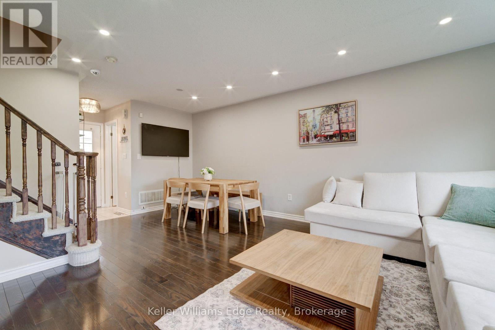 4028 Donnic Drive, Burlington, Ontario  L7M 0A7 - Photo 9 - W13721648