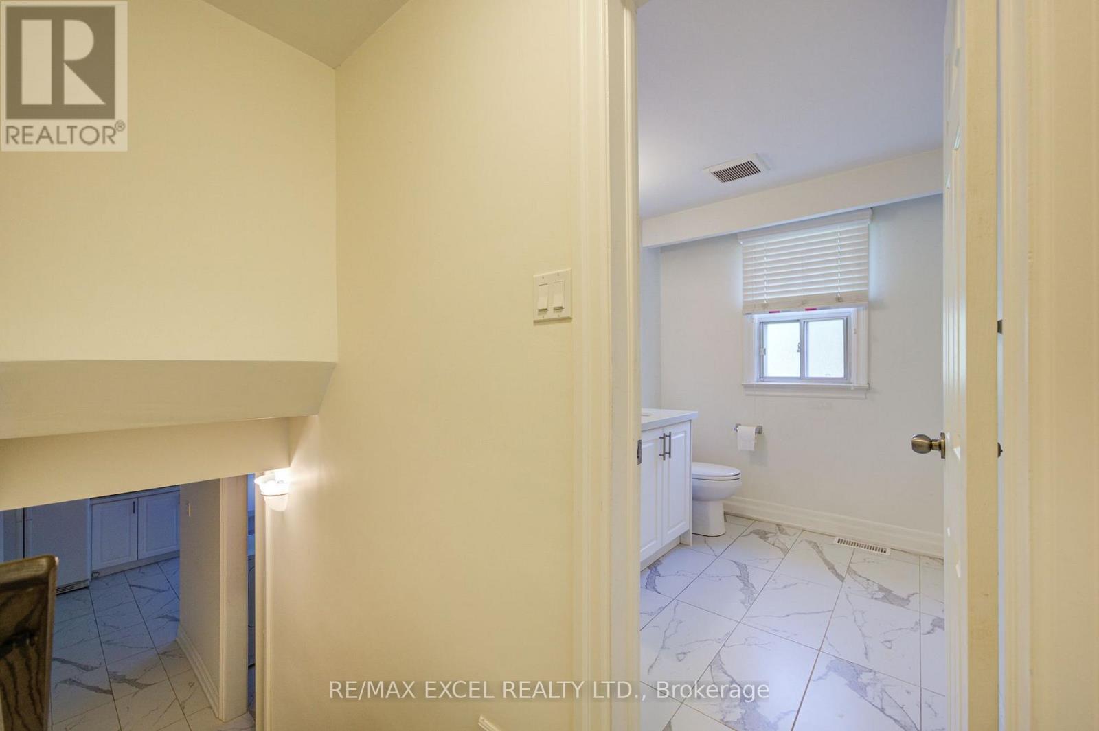 6 Averill Crescent, Toronto, Ontario  M2M 2A9 - Photo 34 - C13721436