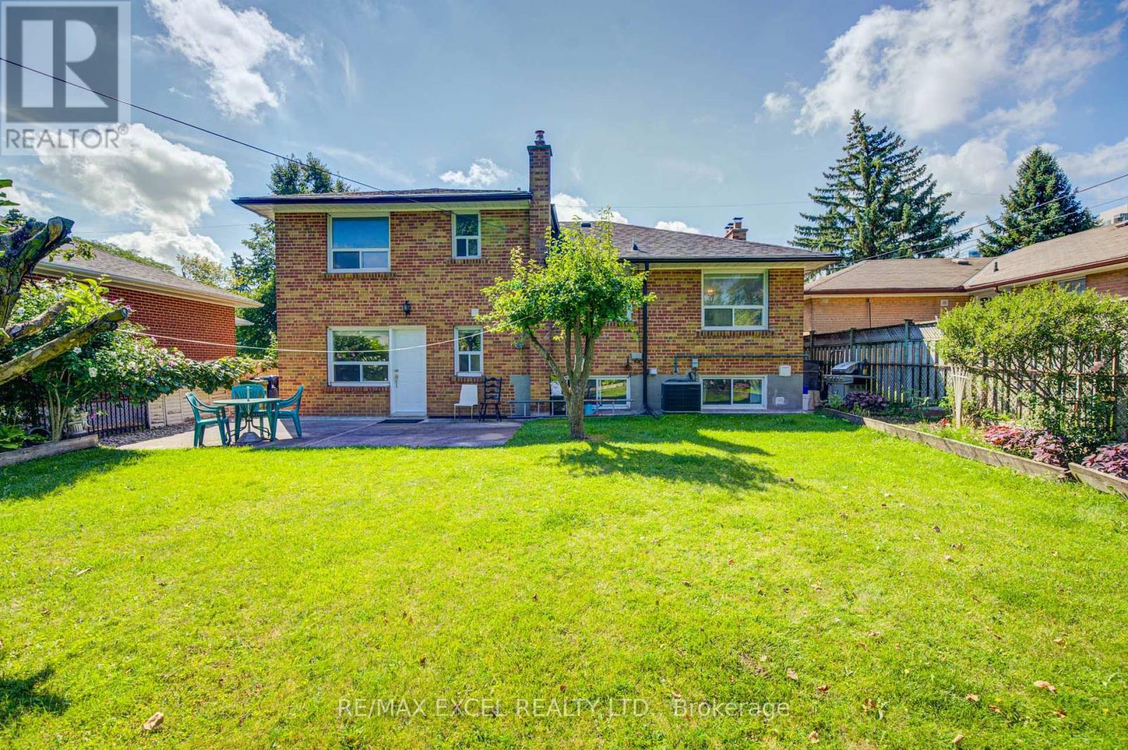 6 Averill Crescent, Toronto, Ontario  M2M 2A9 - Photo 46 - C13721436
