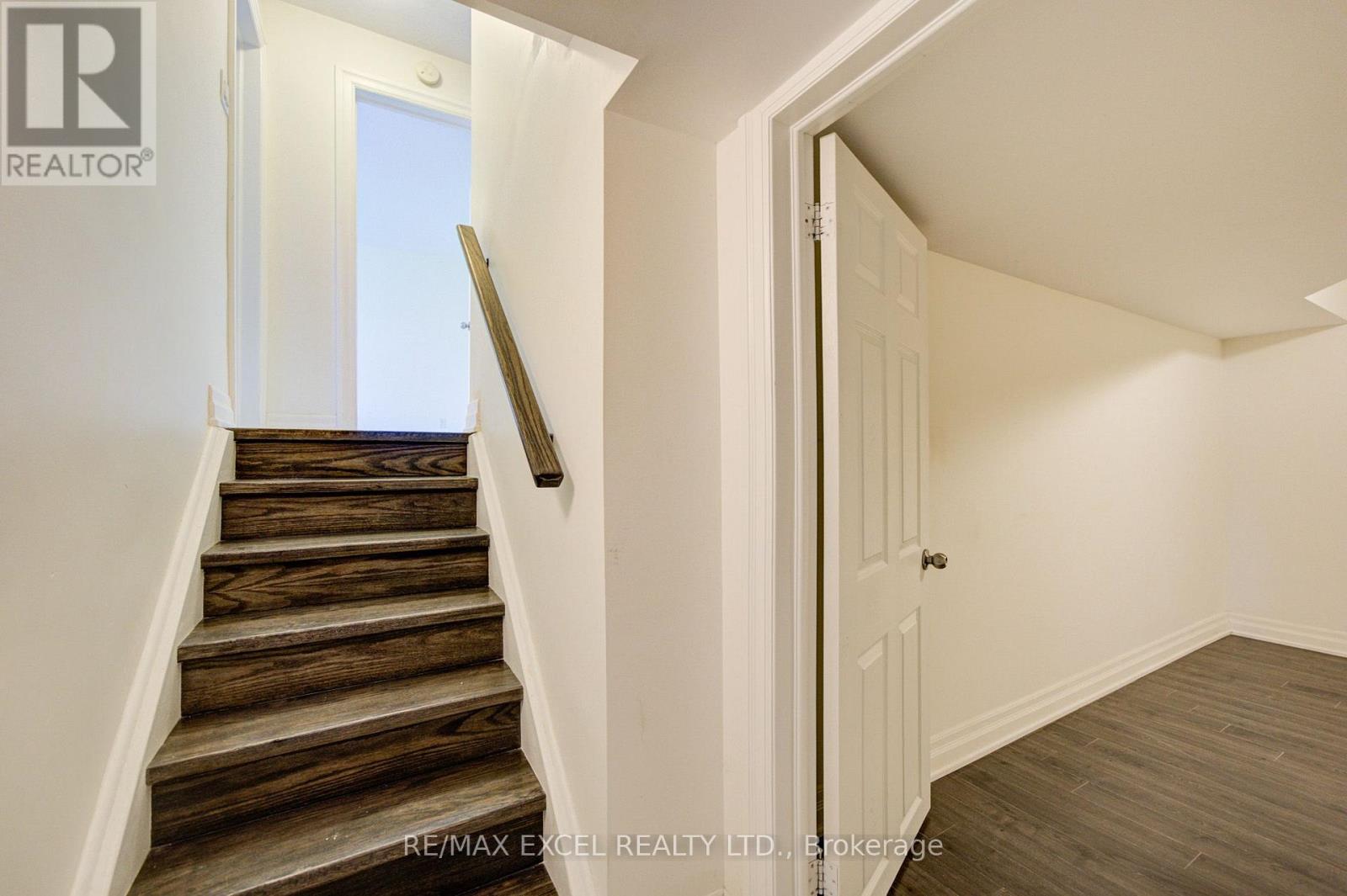 6 Averill Crescent, Toronto, Ontario  M2M 2A9 - Photo 33 - C13721436