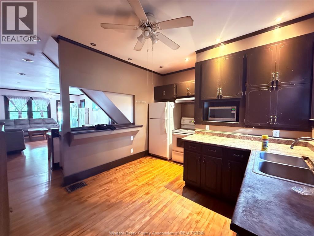 467 Partington, Windsor, Ontario  N9B 2N4 - Photo 6 - 26021018