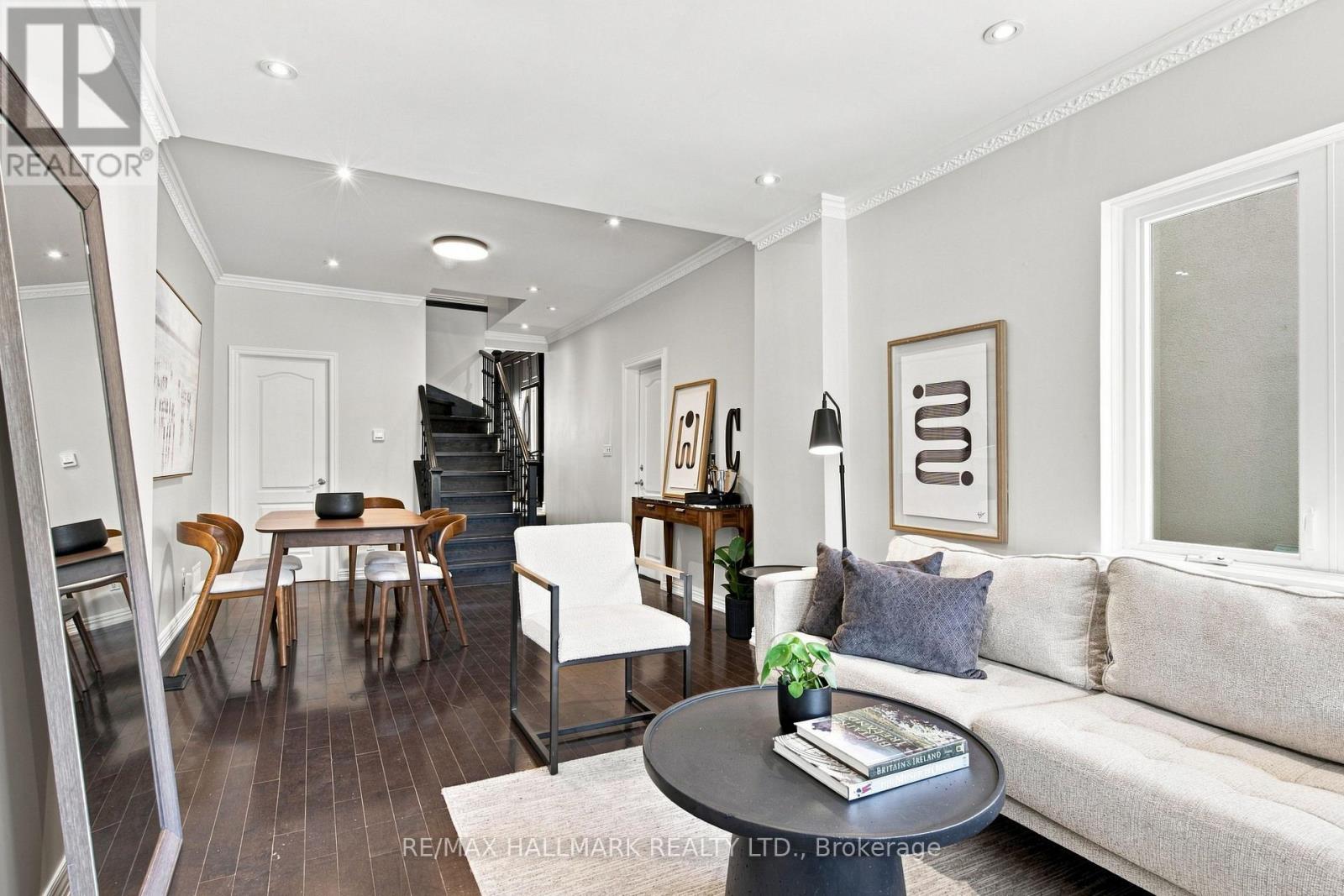 76 Pape Avenue, Toronto, Ontario  M4M 2V6 - Photo 6 - E13720526
