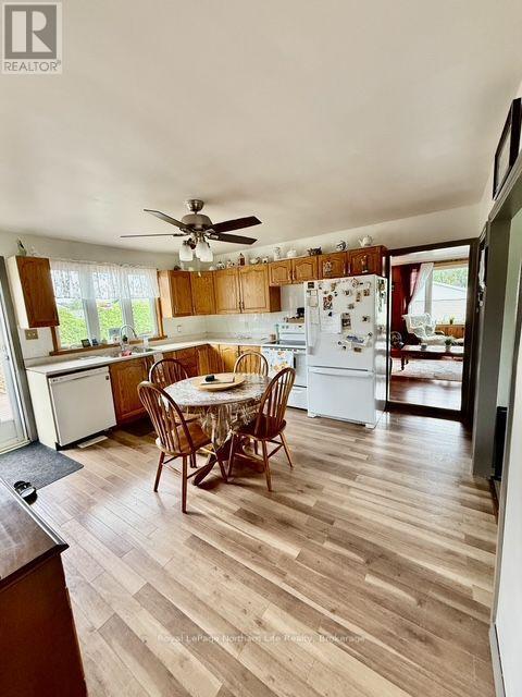 3 Cedar Avenue, Temagami, Ontario  P0H 2H0 - Photo 6 - X13721590