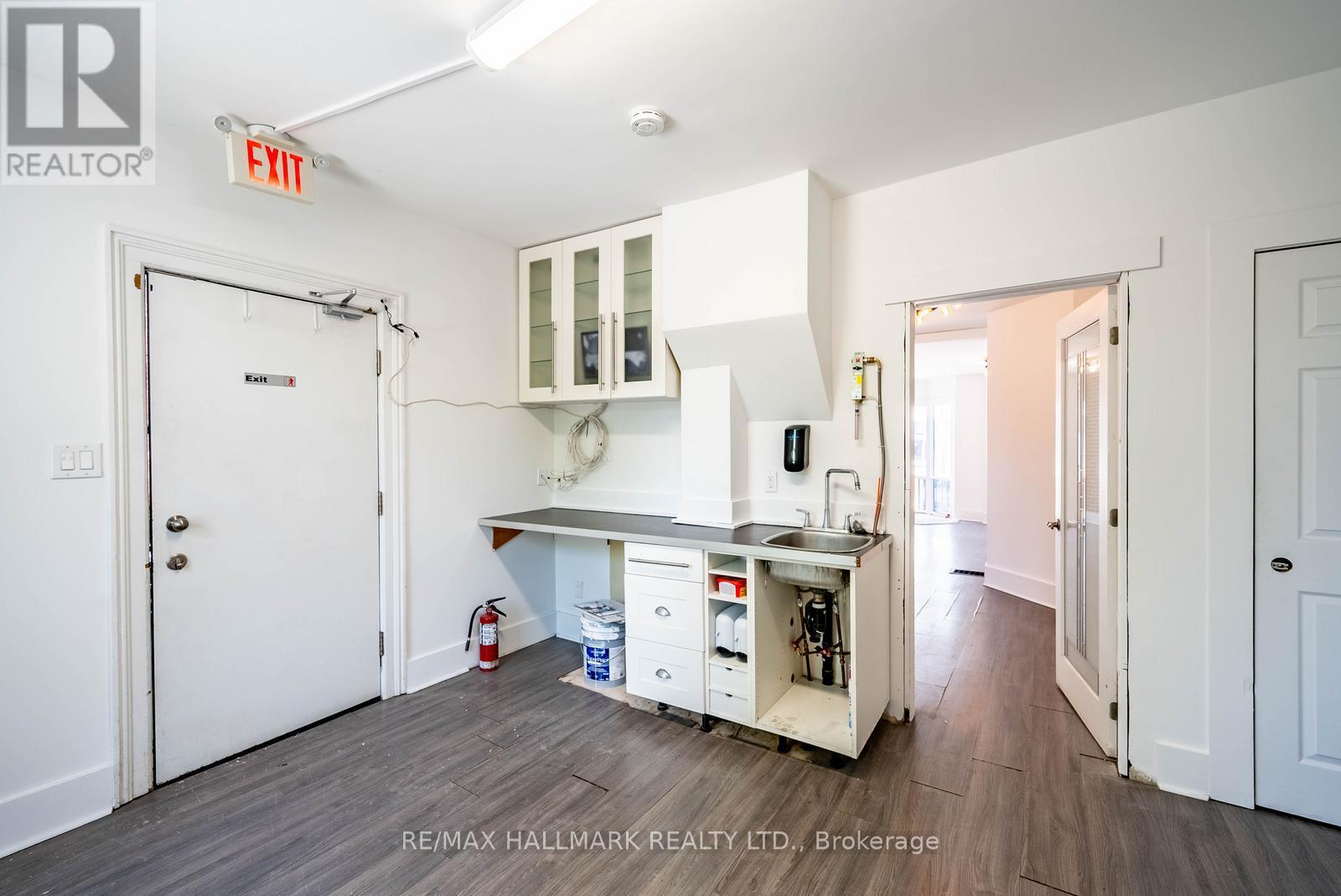 Main - 6393 Main Street, Whitchurch-Stouffville, Ontario  L4A 1G4 - Photo 11 - N13494038