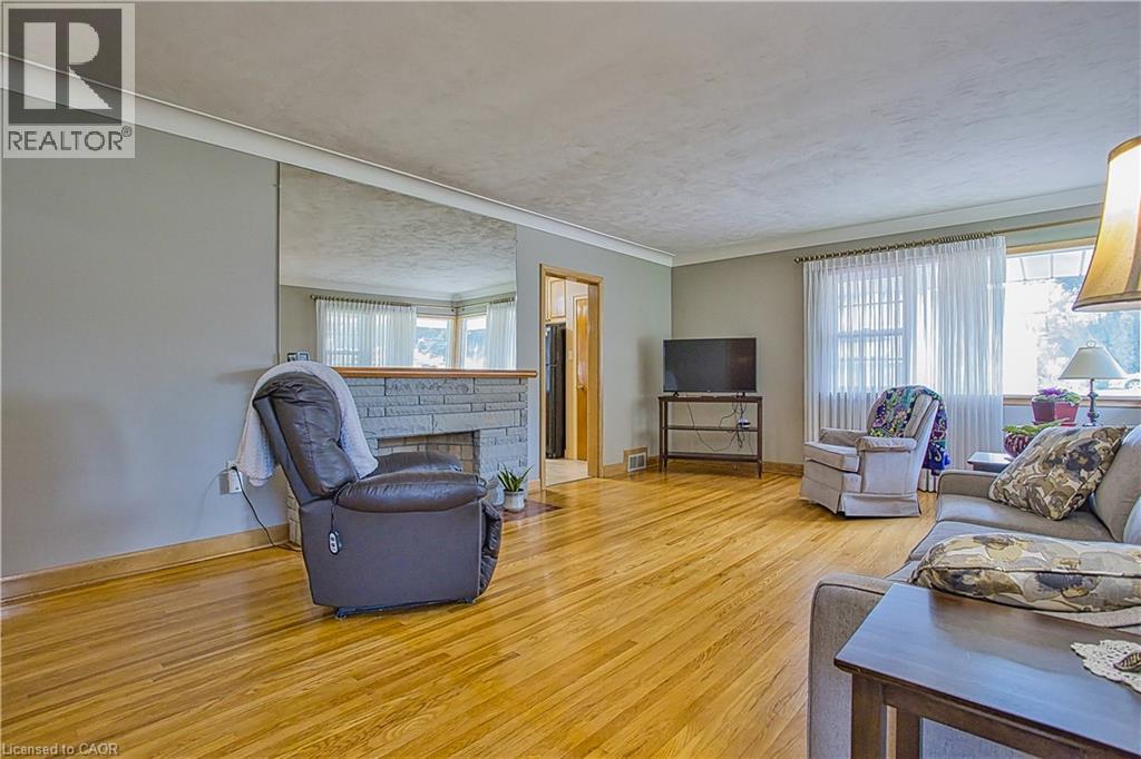 6 Cherrywood Avenue, Grimsby, Ontario  L3M 2N1 - Photo 6 - 40857389