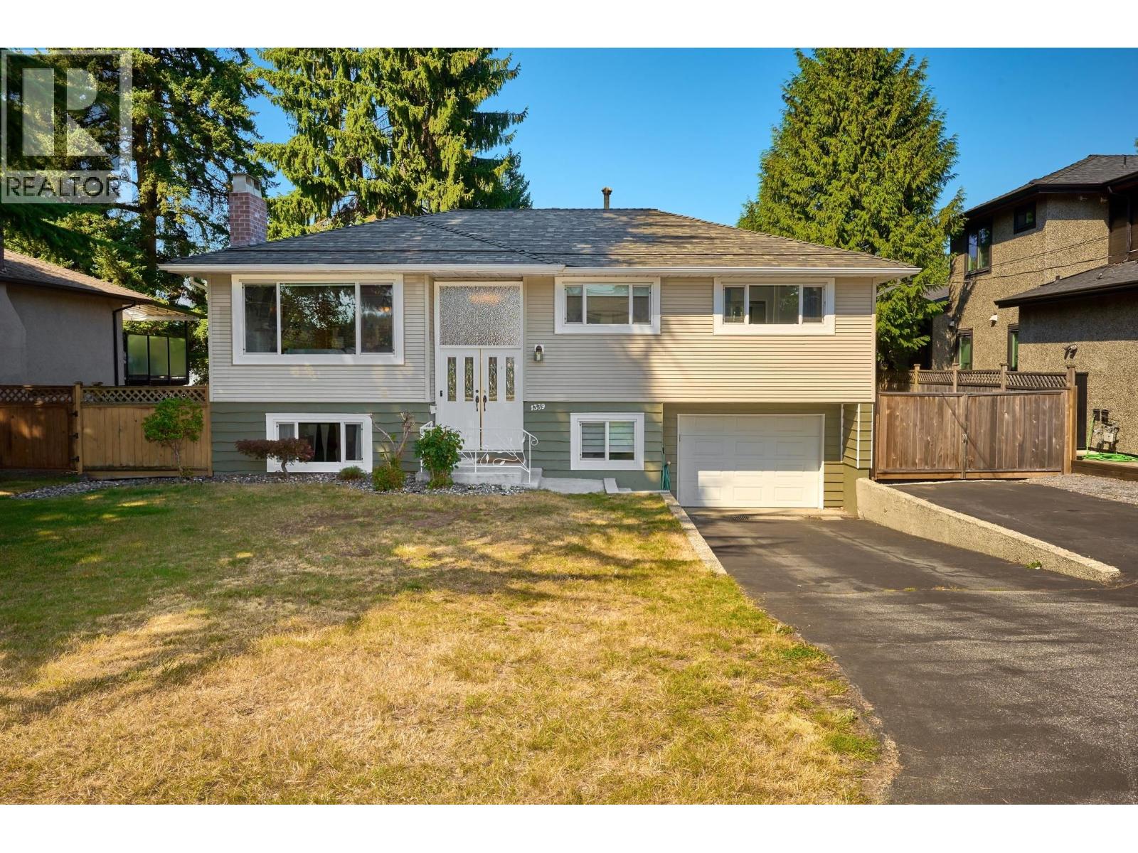 1339 BRISBANE AVENUE, Coquitlam, British Columbia