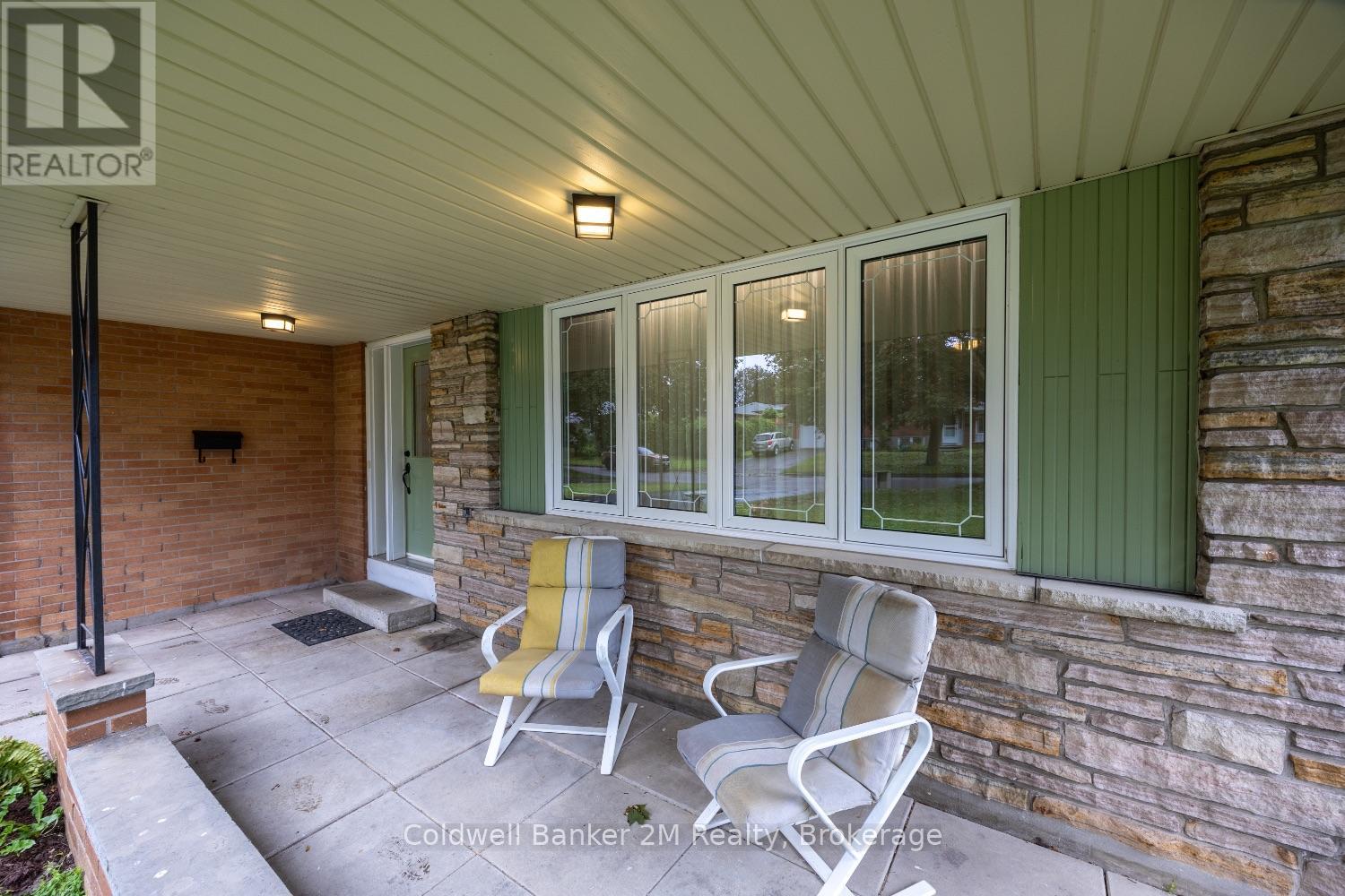 314 Inverness Drive — photo 3