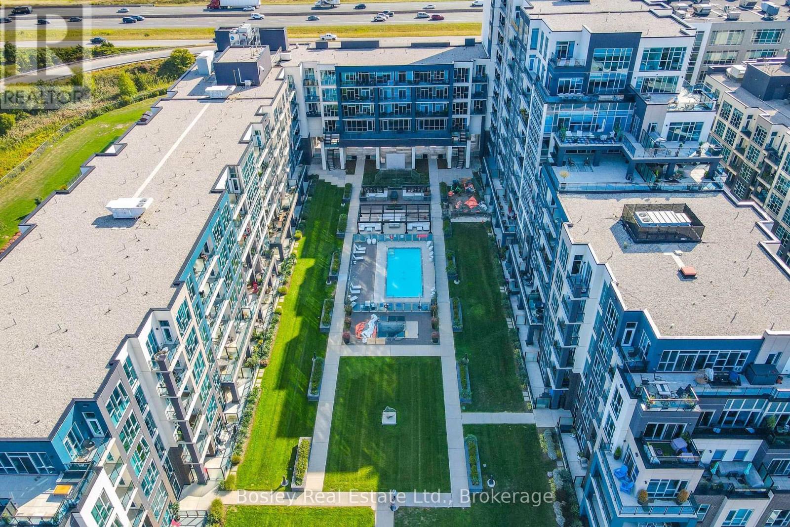 550 - 16 Concord Place, Grimsby (Grimsby Beach), Ontario  L3M 0J1 - Photo 3 - X13721540