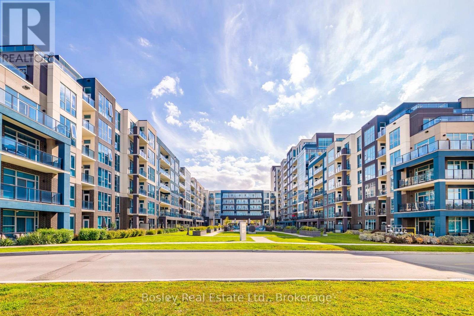 550 - 16 Concord Place, Grimsby (Grimsby Beach), Ontario  L3M 0J1 - Photo 6 - X13721540