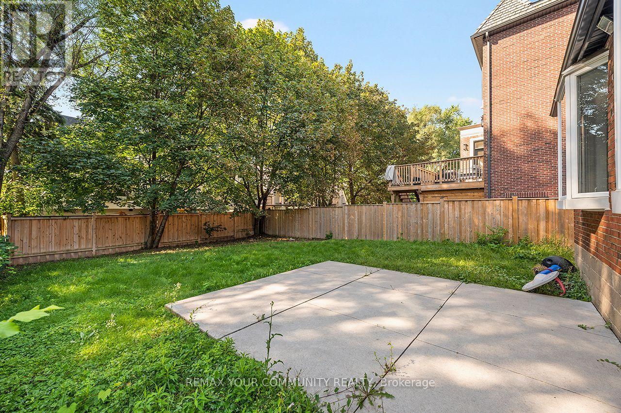 91 Mcgillivray Avenue, Toronto, Ontario  M5M 2Y5 - Photo 32 - C13721570