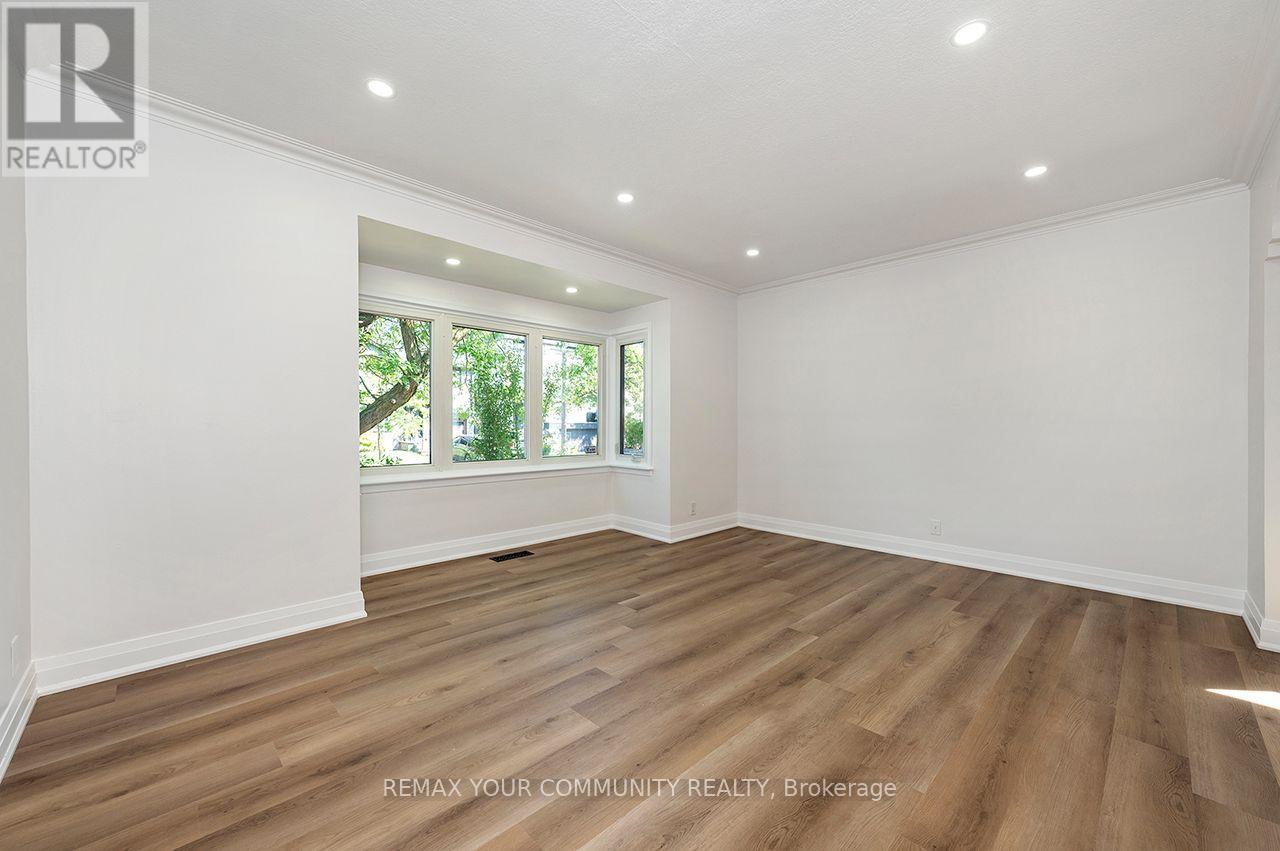 91 Mcgillivray Avenue, Toronto, Ontario  M5M 2Y5 - Photo 5 - C13721570