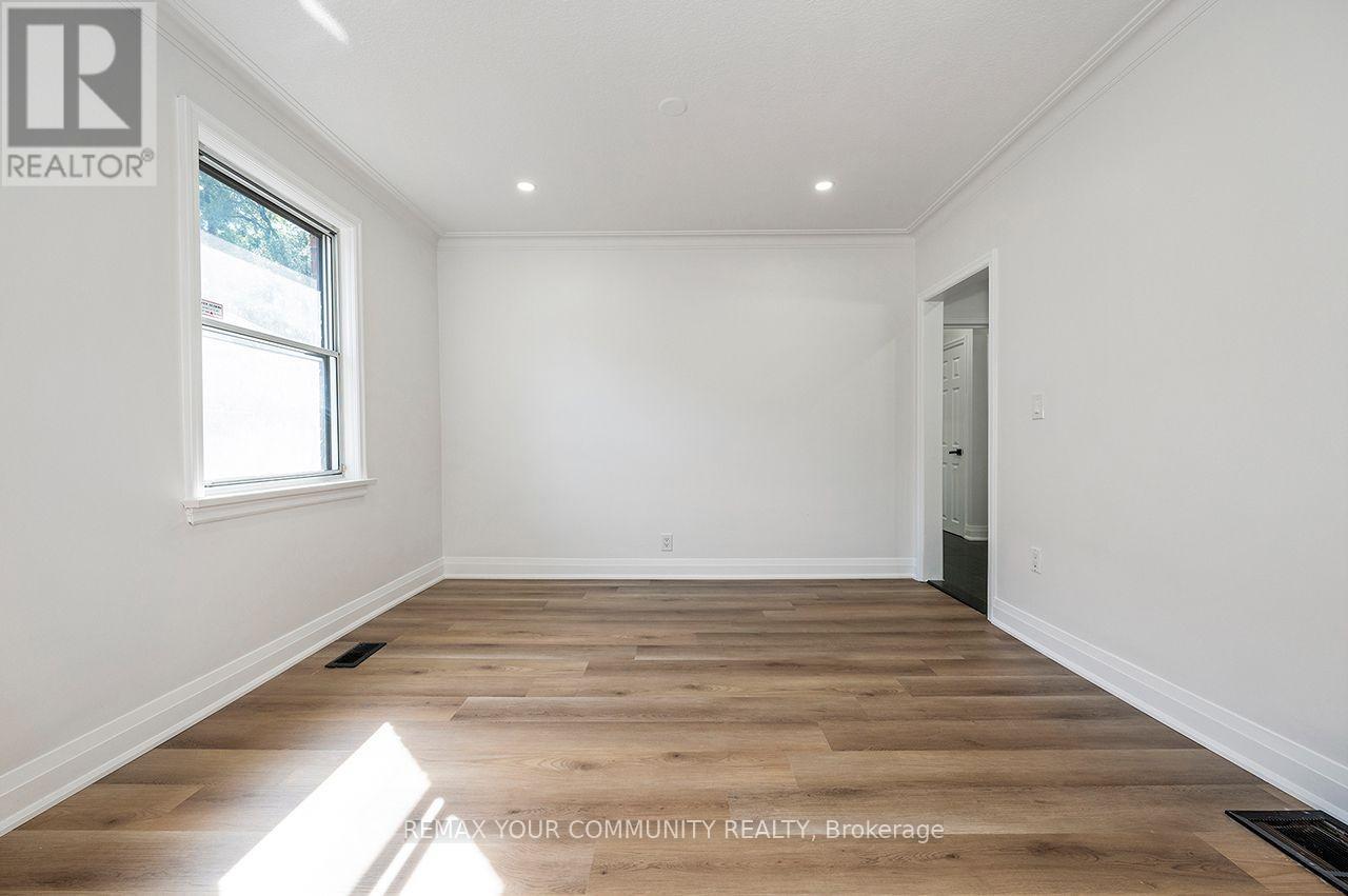 91 Mcgillivray Avenue, Toronto, Ontario  M5M 2Y5 - Photo 6 - C13721570