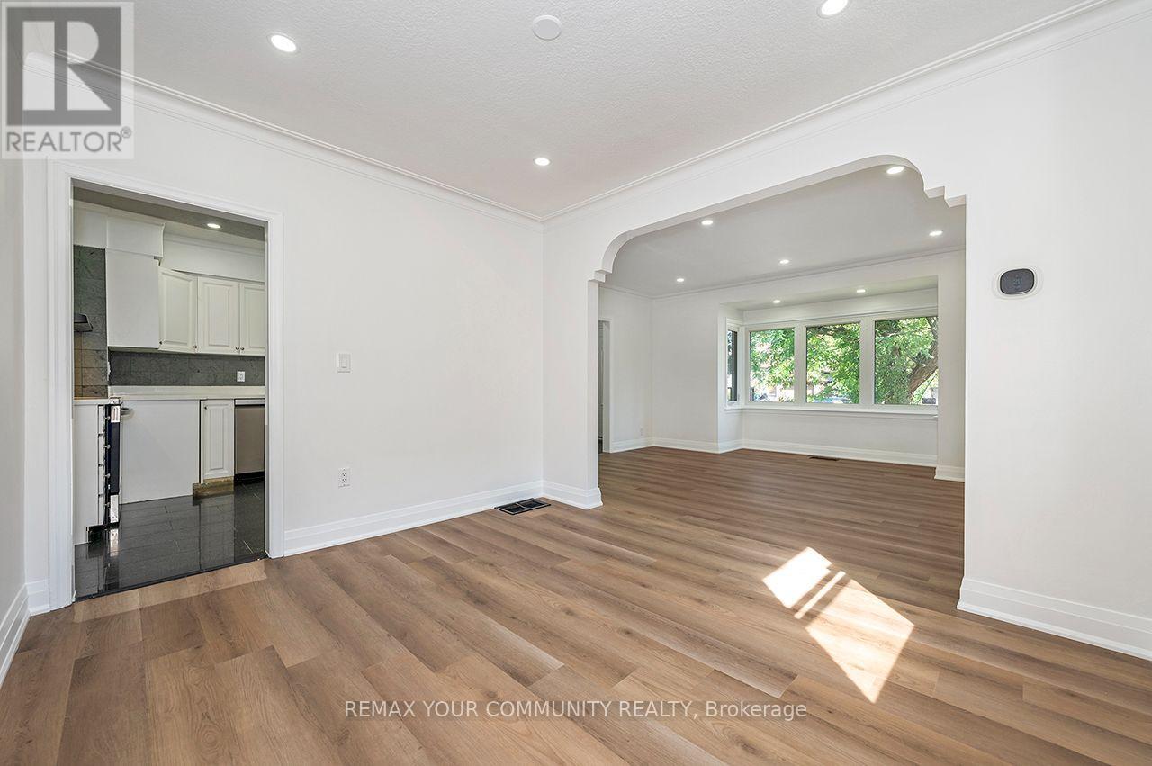 91 Mcgillivray Avenue, Toronto, Ontario  M5M 2Y5 - Photo 8 - C13721570