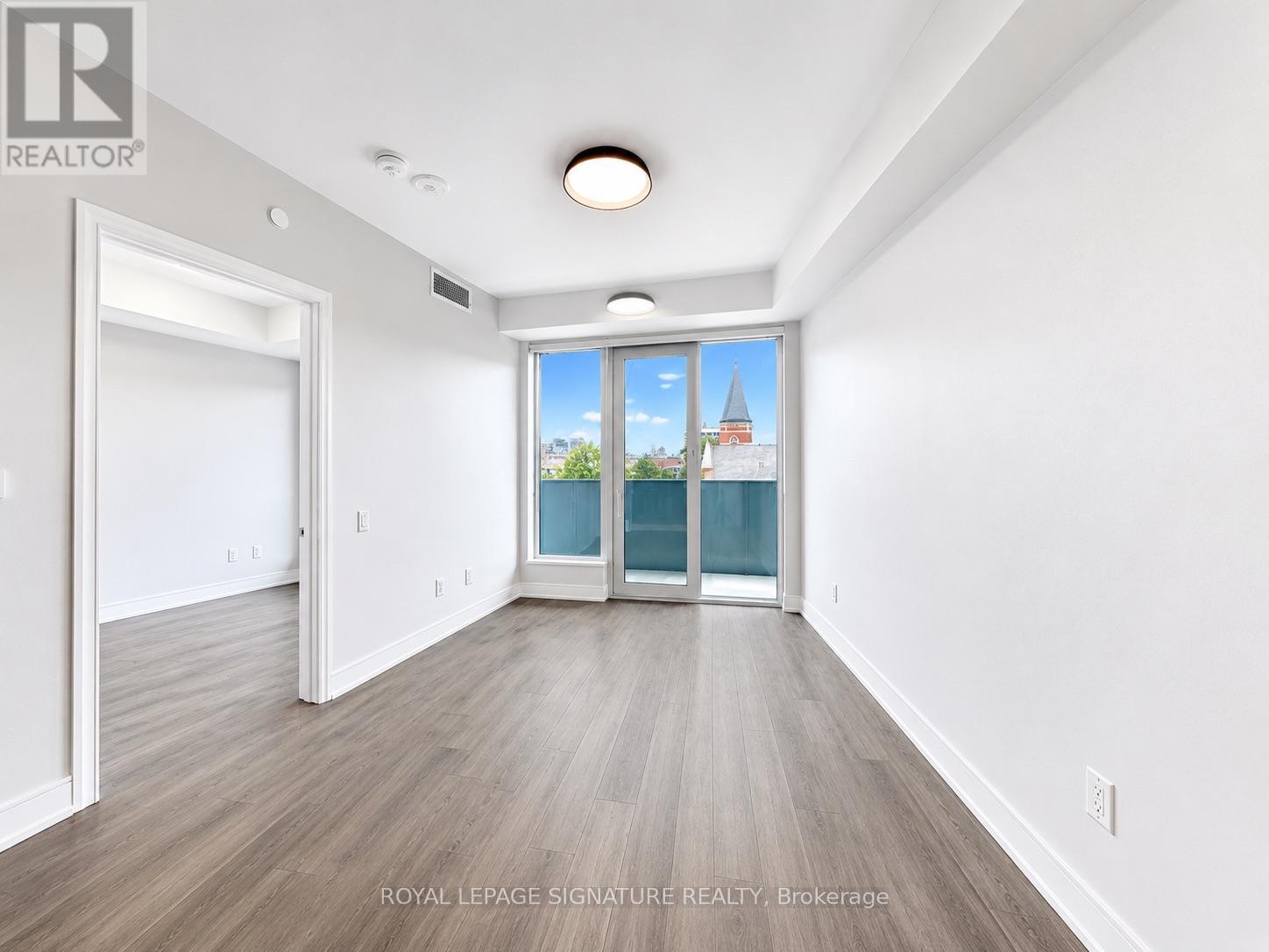 605 - 2525 Bathurst Street, Toronto, Ontario  M6B 2Y9 - Photo 1 - C13721572