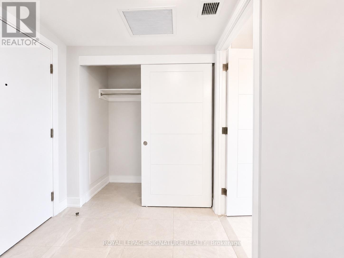 605 - 2525 Bathurst Street, Toronto, Ontario  M6B 2Y9 - Photo 4 - C13721572