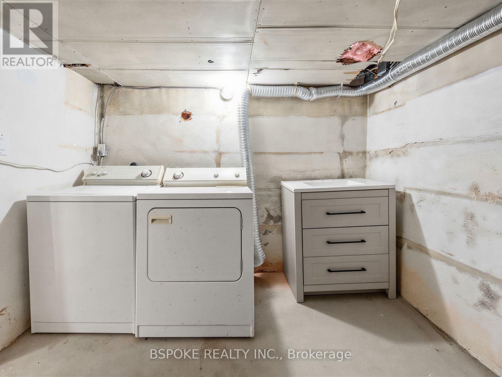 Bsmt - 112 Delaware Avenue, Toronto, Ontario  M6H 2T1 - Photo 10 - C13721616