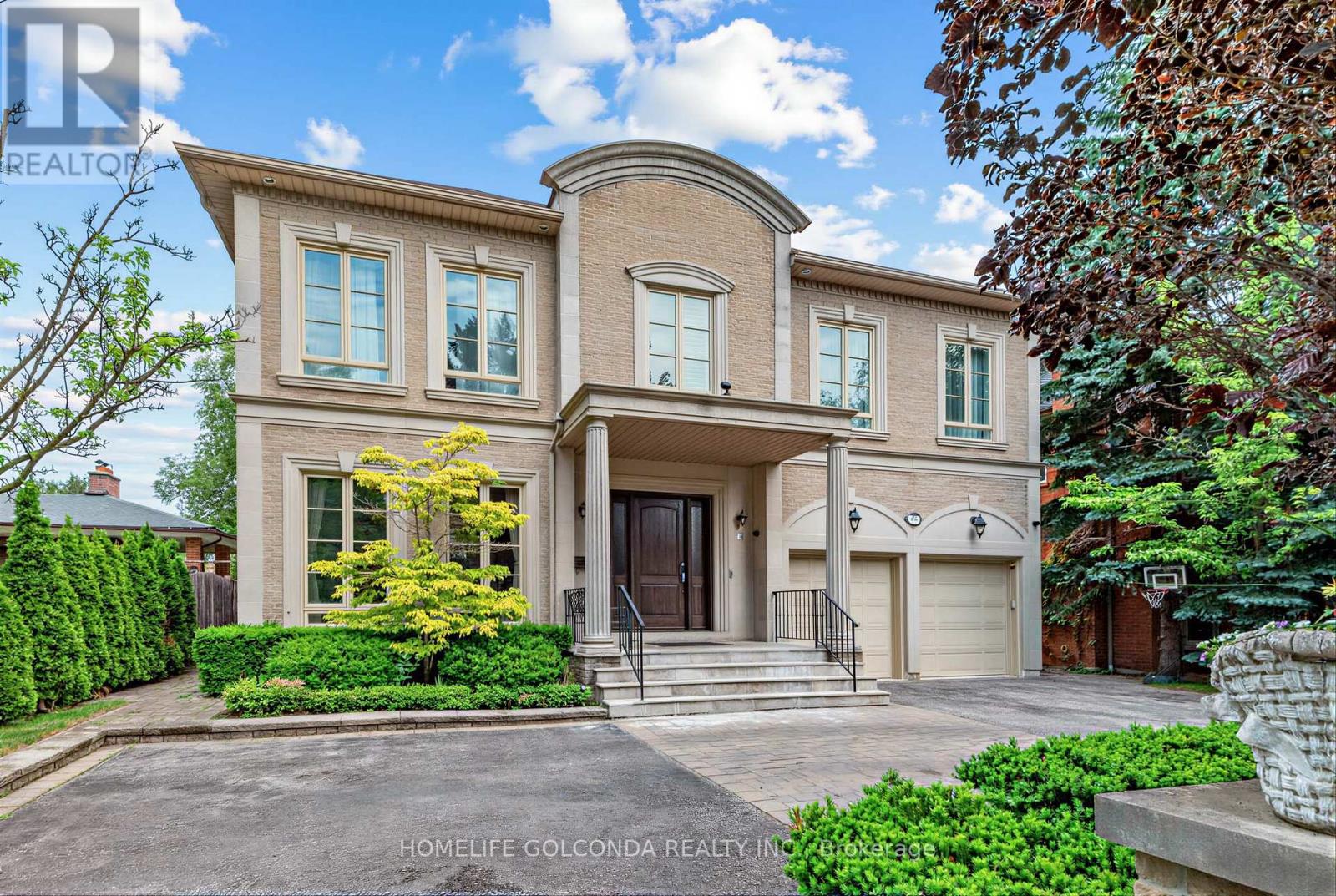 164 Owen Boulevard, Toronto, Ontario  M2P 1G7 - Photo 2 - C13721642