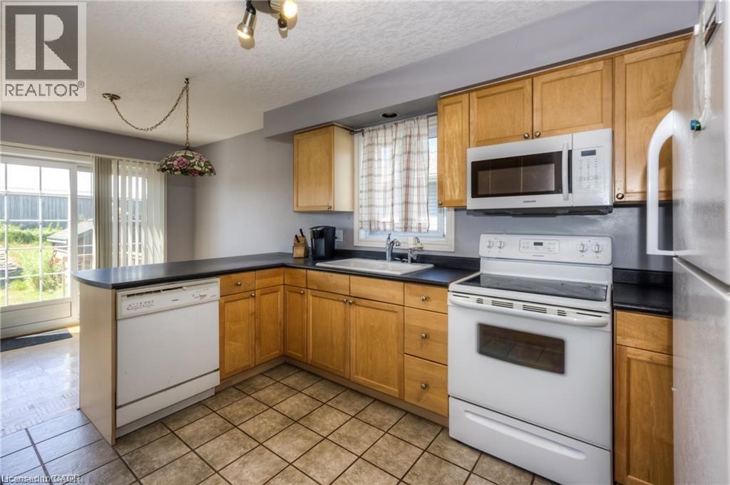 53 Wingfield Avenue, Stratford, Ontario  N5A 7R5 - Photo 16 - 40842227