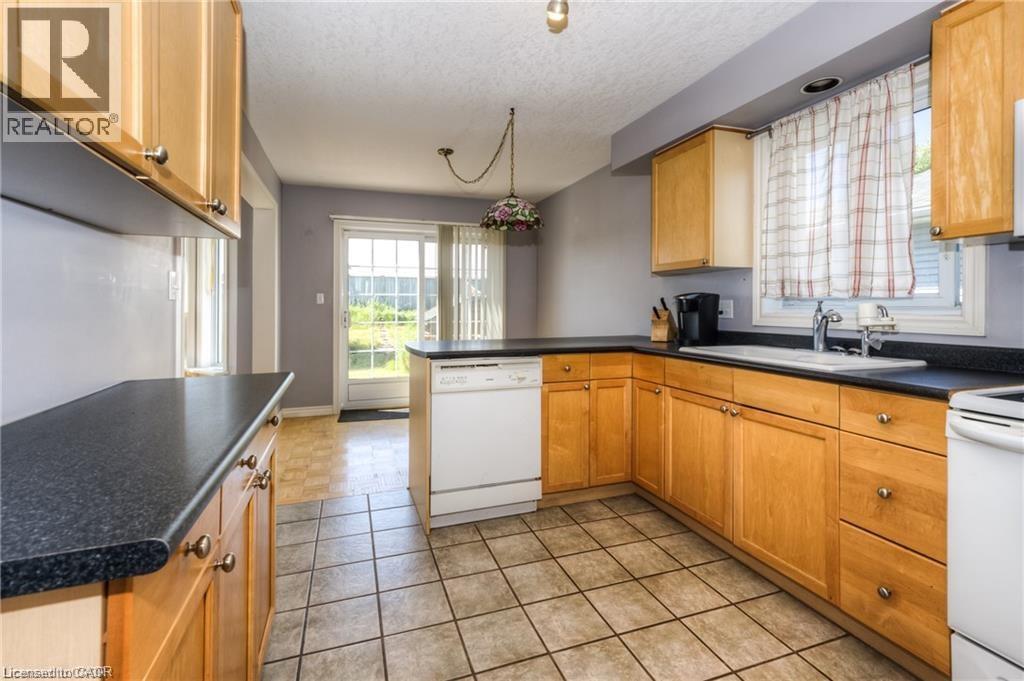 53 Wingfield Avenue, Stratford, Ontario  N5A 7R5 - Photo 17 - 40842227