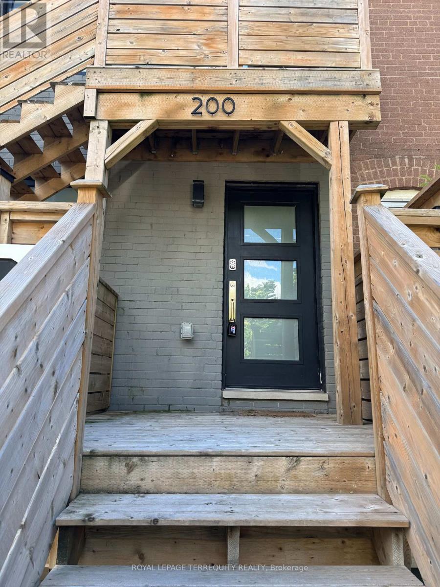 2 - 200 Munro Street, Toronto, Ontario  M4M 2C2 - Photo 2 - E13721534