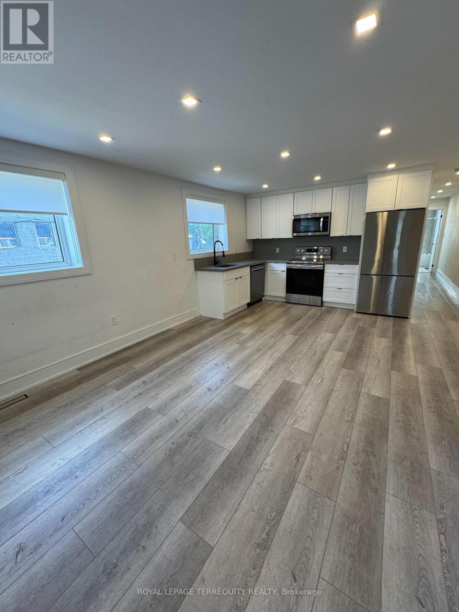 2 - 200 Munro Street, Toronto, Ontario  M4M 2C2 - Photo 4 - E13721534