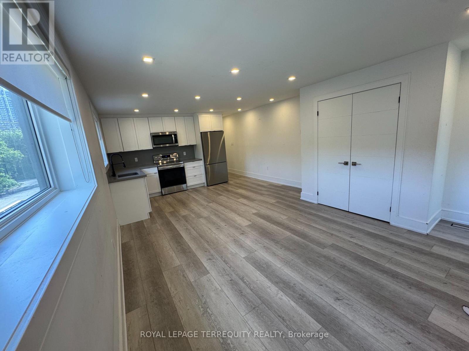 2 - 200 Munro Street, Toronto, Ontario  M4M 2C2 - Photo 5 - E13721534