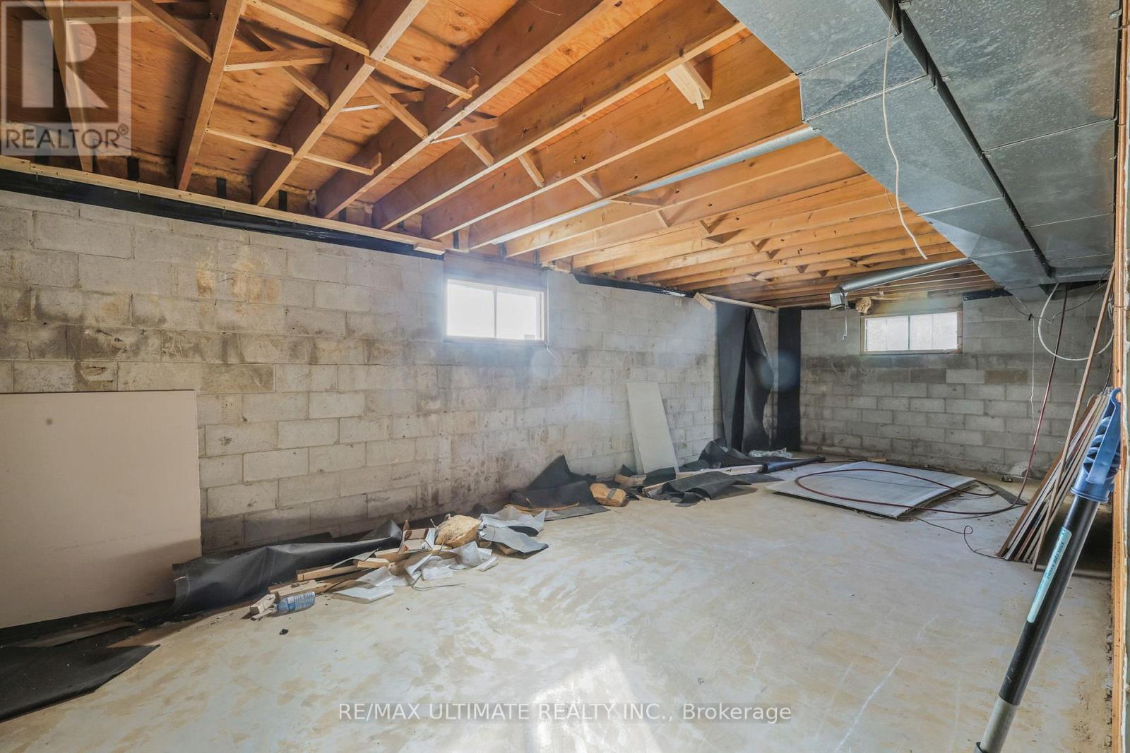 1010 Ritson Road N, Oshawa, Ontario  L1G 6Z5 - Photo 21 - E13721610