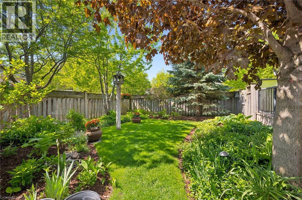 147 Reiber Court, Waterloo, Ontario  N2L 6N2 - Photo 35 - 40854072