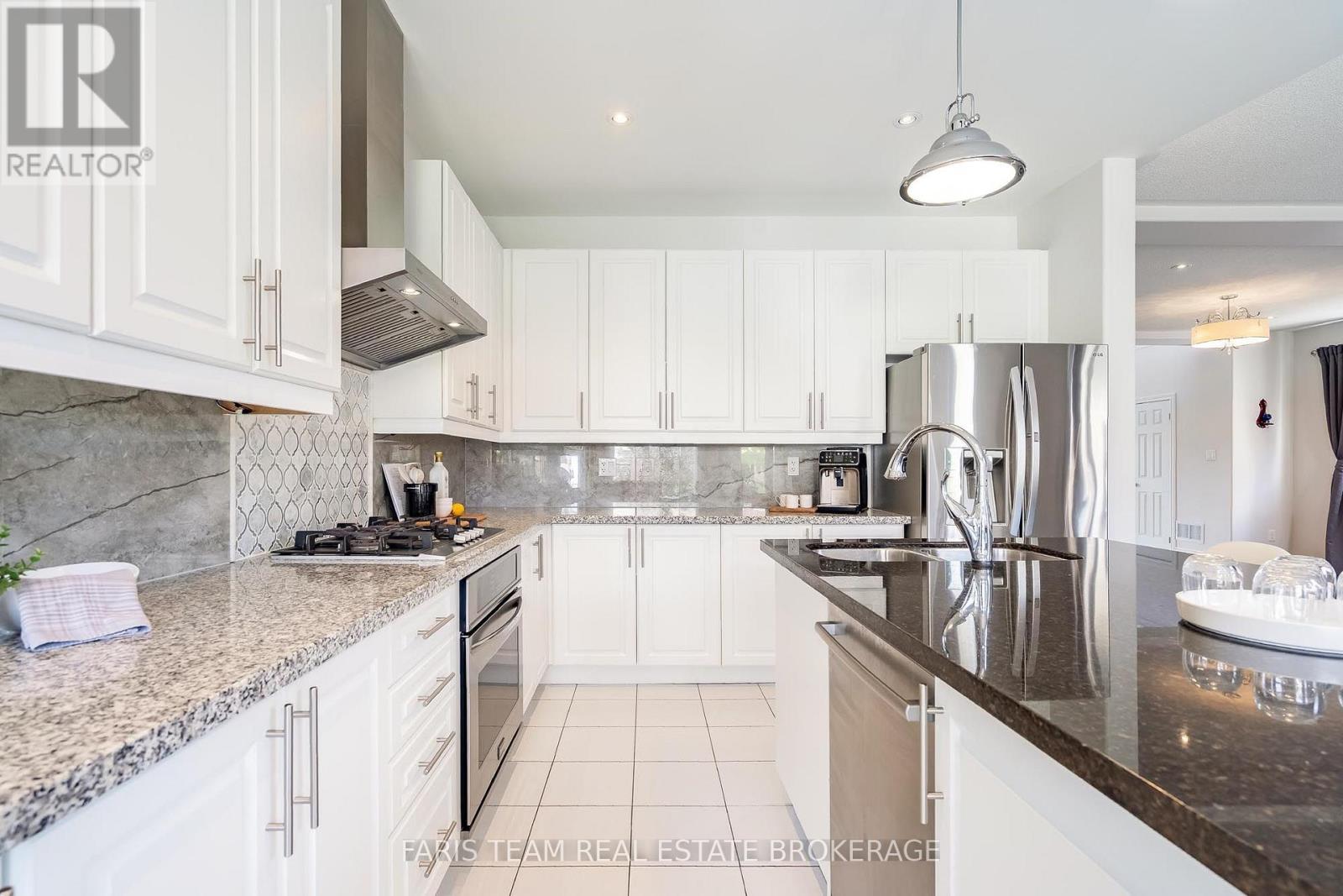 1128 Westmount Avenue, Innisfil, Ontario  L9S 4Z4 - Photo 12 - N13721622