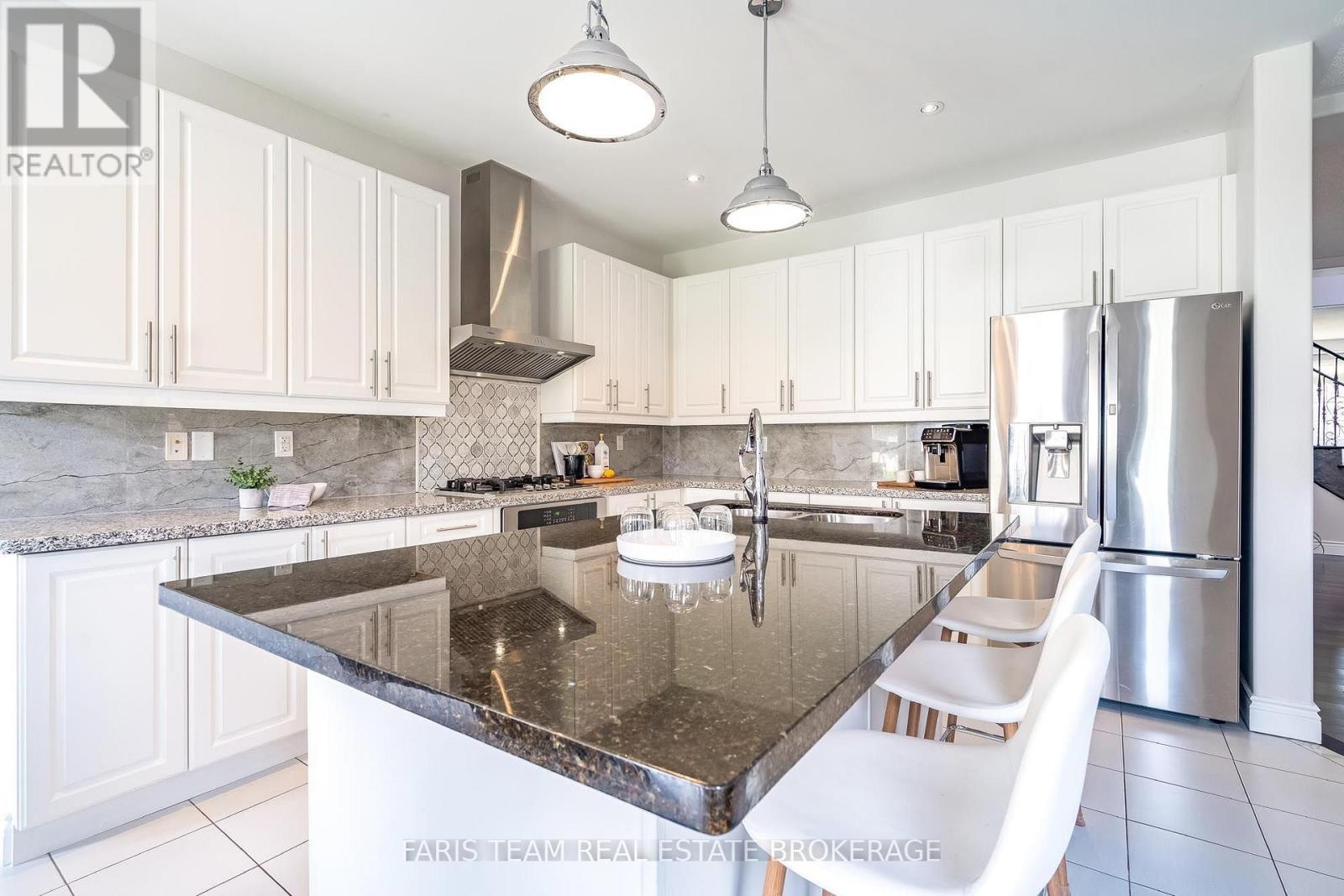 1128 Westmount Avenue, Innisfil, Ontario  L9S 4Z4 - Photo 8 - N13721622