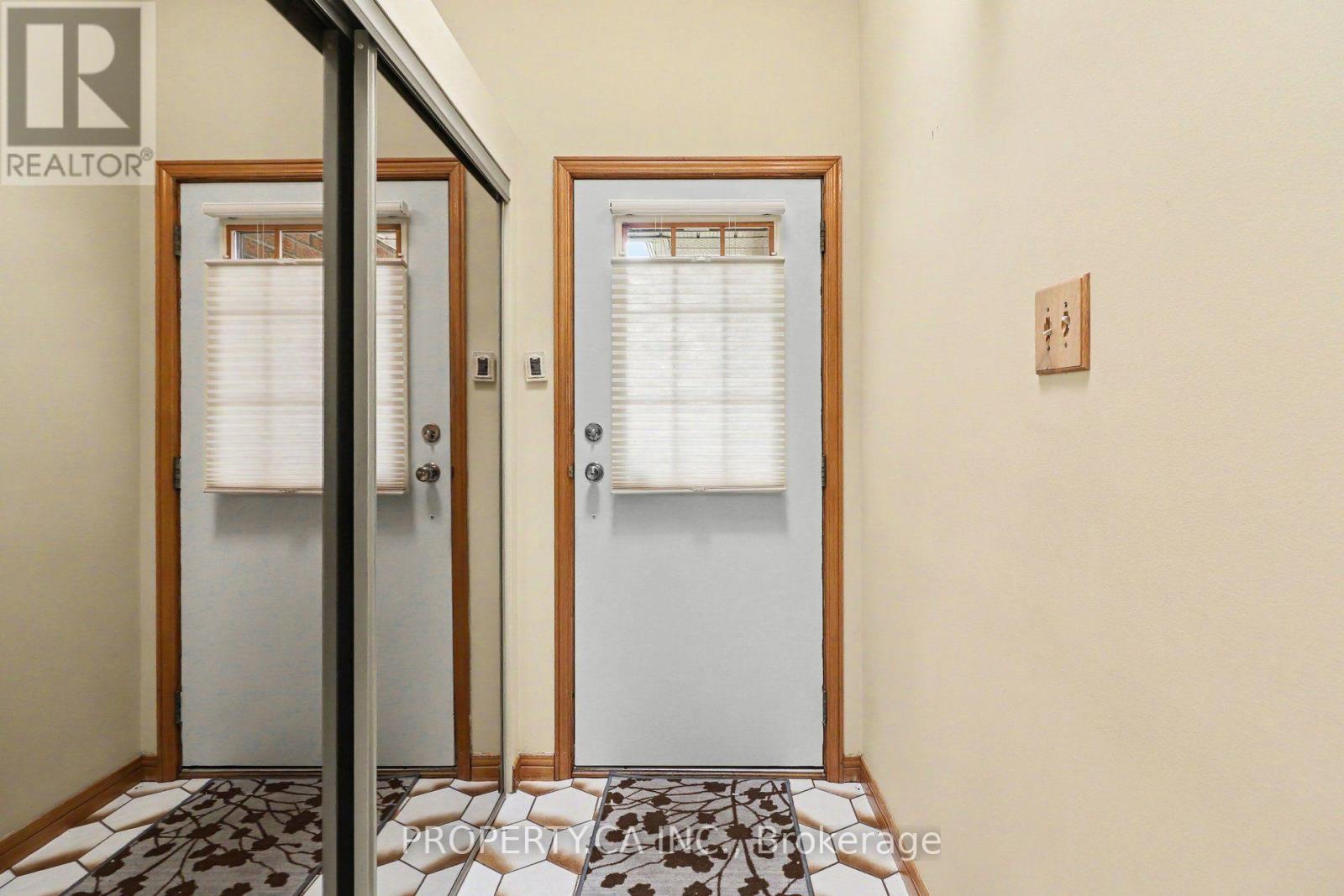 790 Gadwell Court, Ottawa, Ontario  K1E 2Z7 - Photo 4 - X13721632