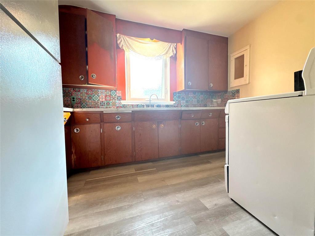 144 Fifth Street, Reston, Manitoba  R0M 1X0 - Photo 14 - 202621592