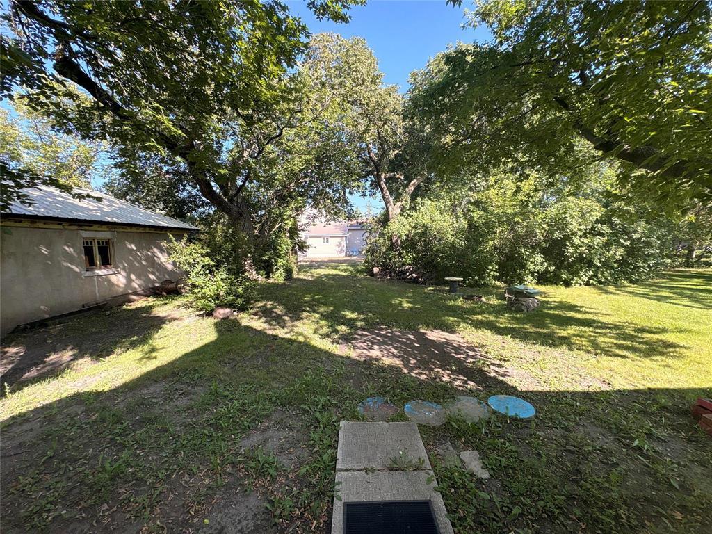 144 Fifth Street, Reston, Manitoba  R0M 1X0 - Photo 29 - 202621592