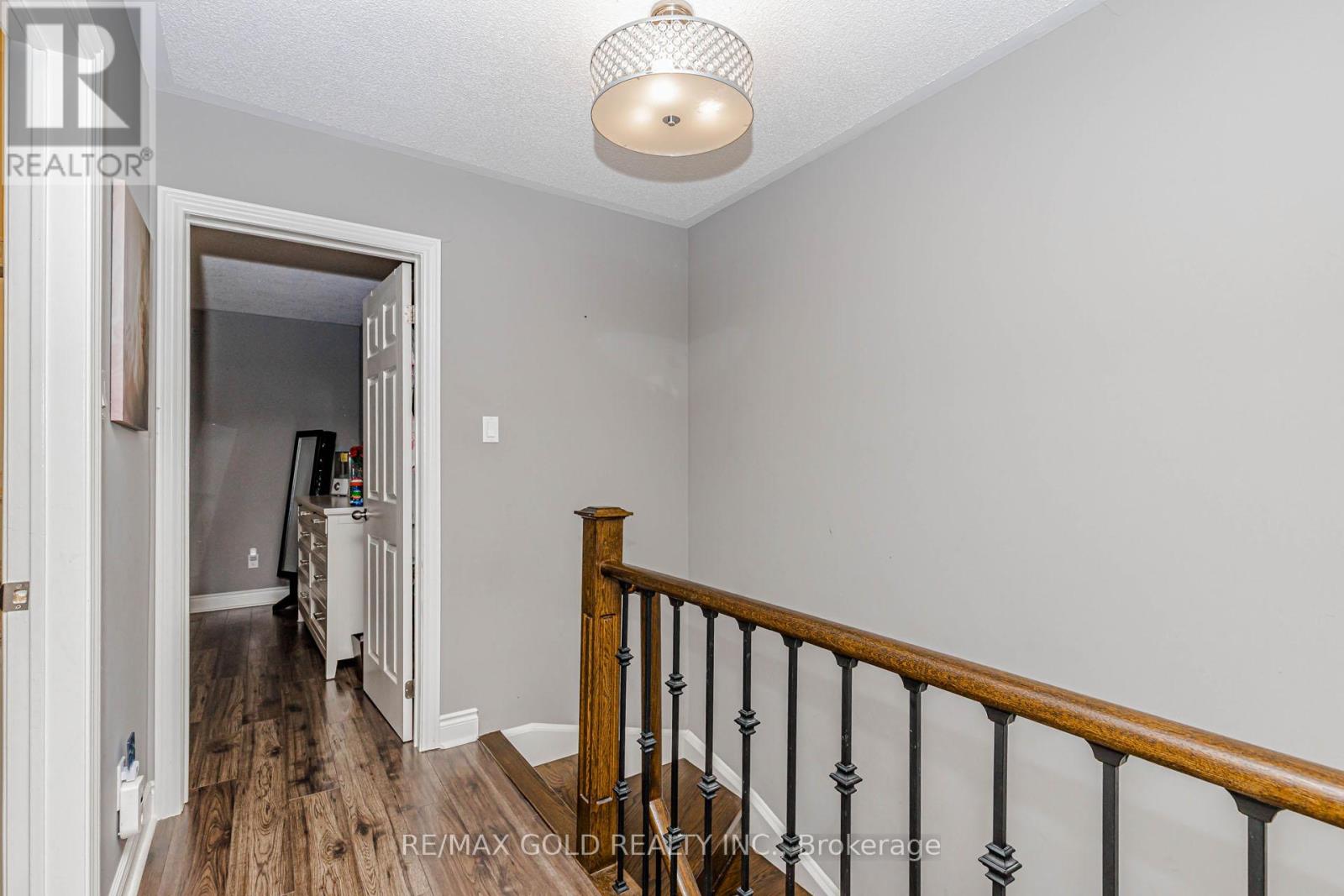 7 Clipstone Court, Brampton, Ontario  L6X 4J4 - Photo 23 - W13721588