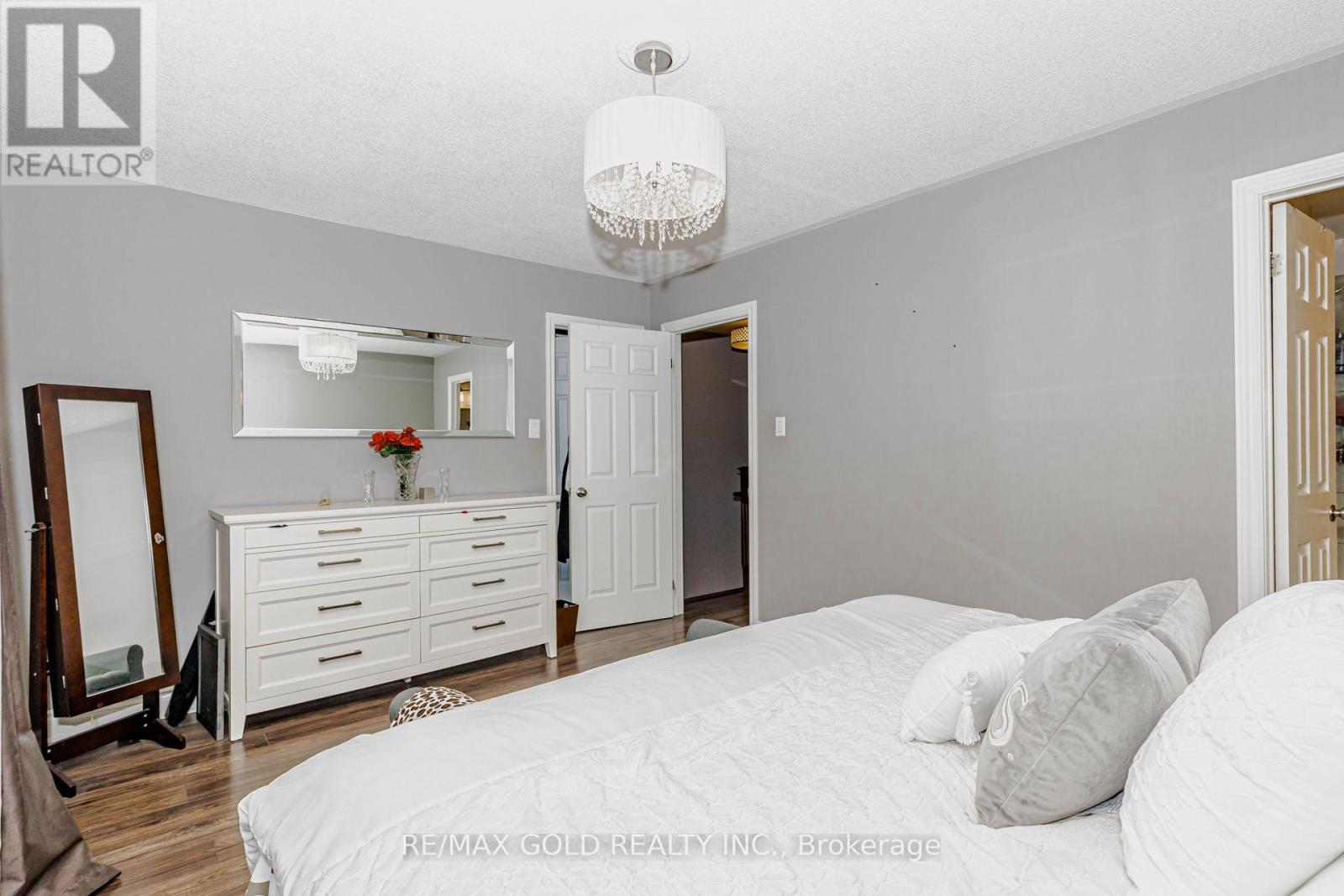 7 Clipstone Court, Brampton, Ontario  L6X 4J4 - Photo 26 - W13721588