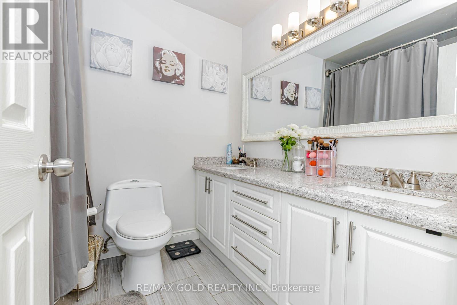7 Clipstone Court, Brampton, Ontario  L6X 4J4 - Photo 32 - W13721588