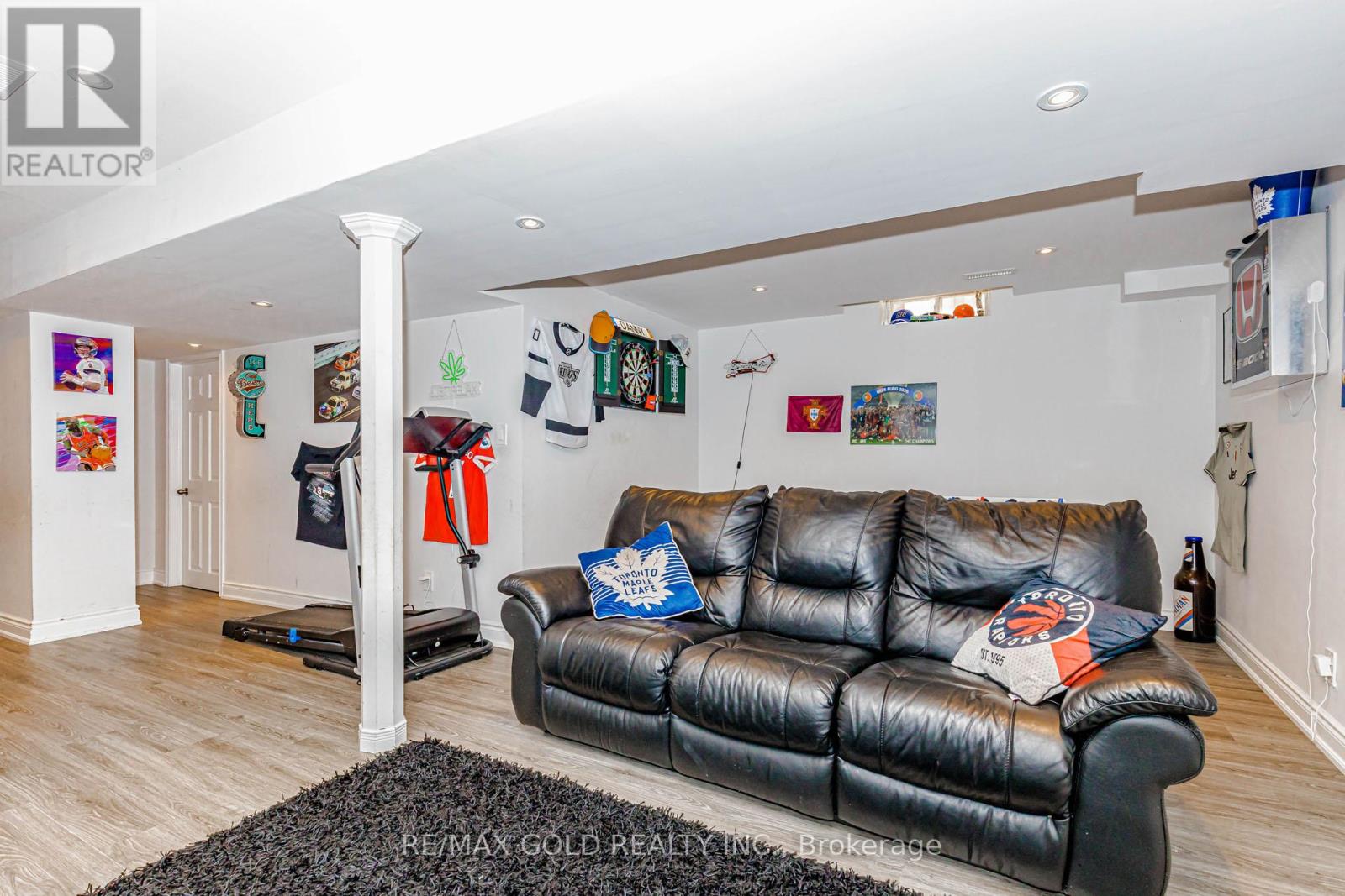 7 Clipstone Court, Brampton, Ontario  L6X 4J4 - Photo 40 - W13721588