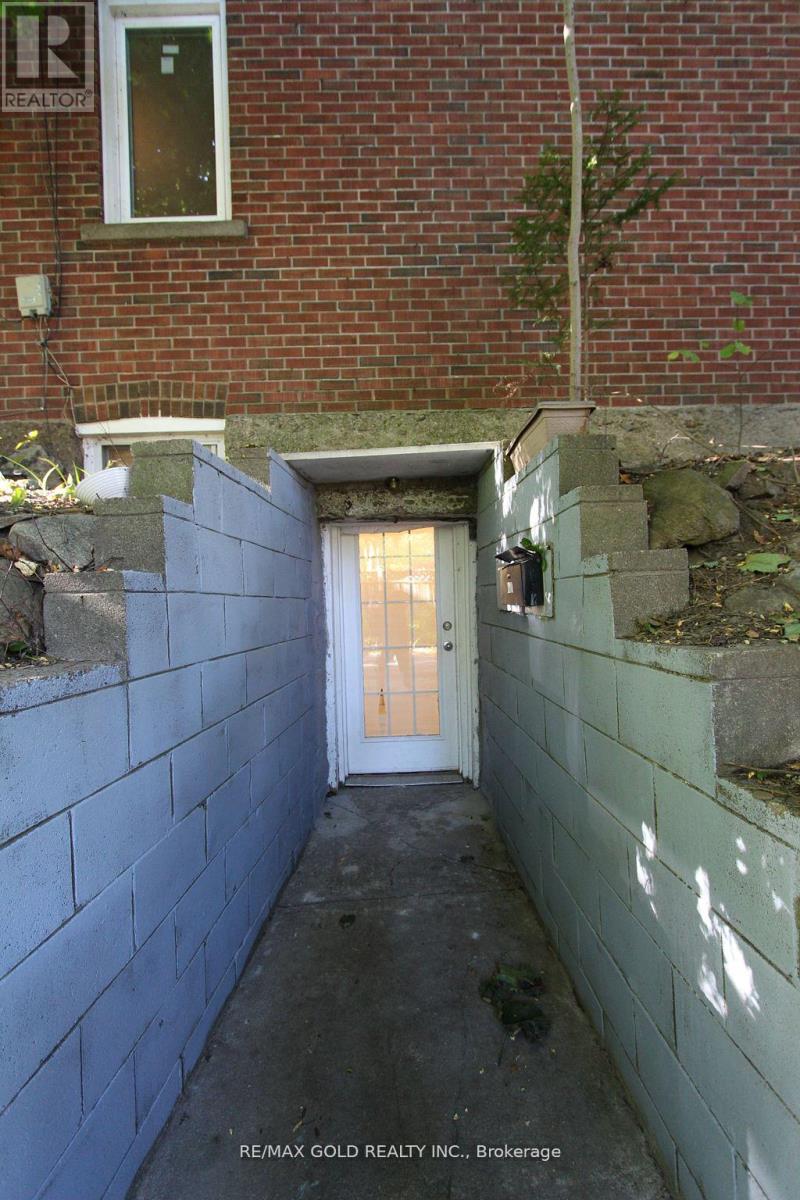 961 Lakeshore Road W, Mississauga, Ontario  L5H 1H8 - Photo 31 - W13721594