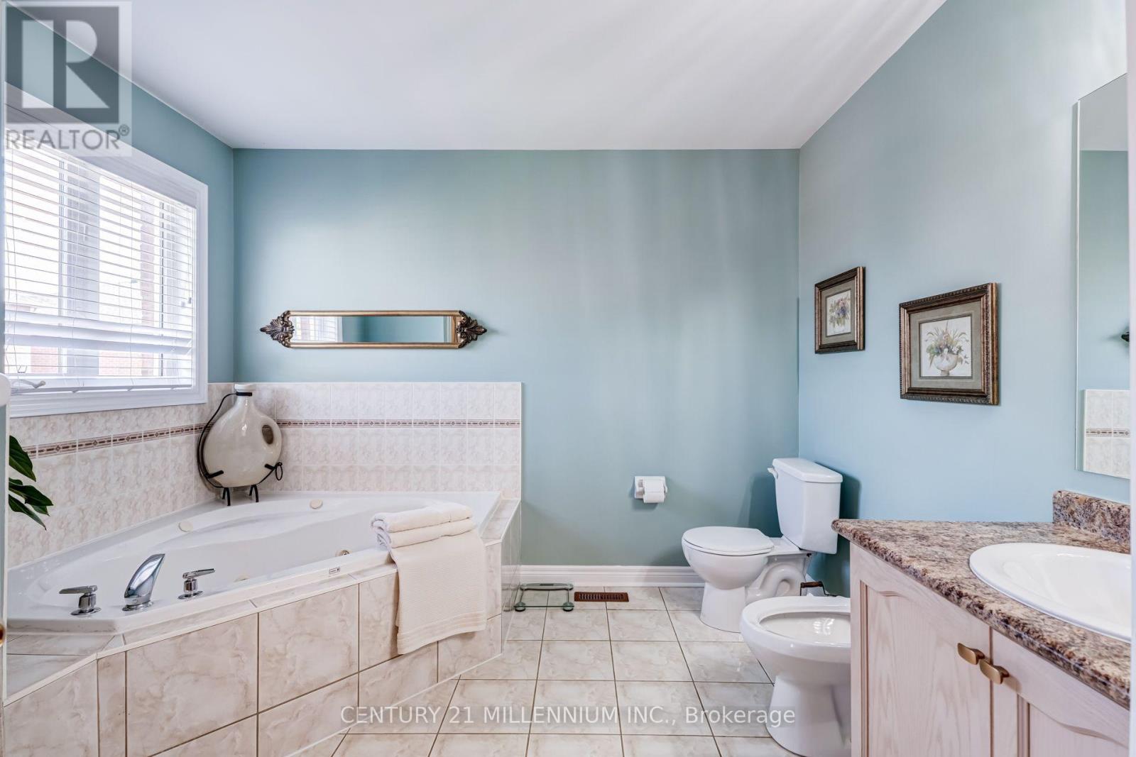 2555 Nichols Drive, Oakville, Ontario  L6H 7L3 - Photo 23 - W13721620