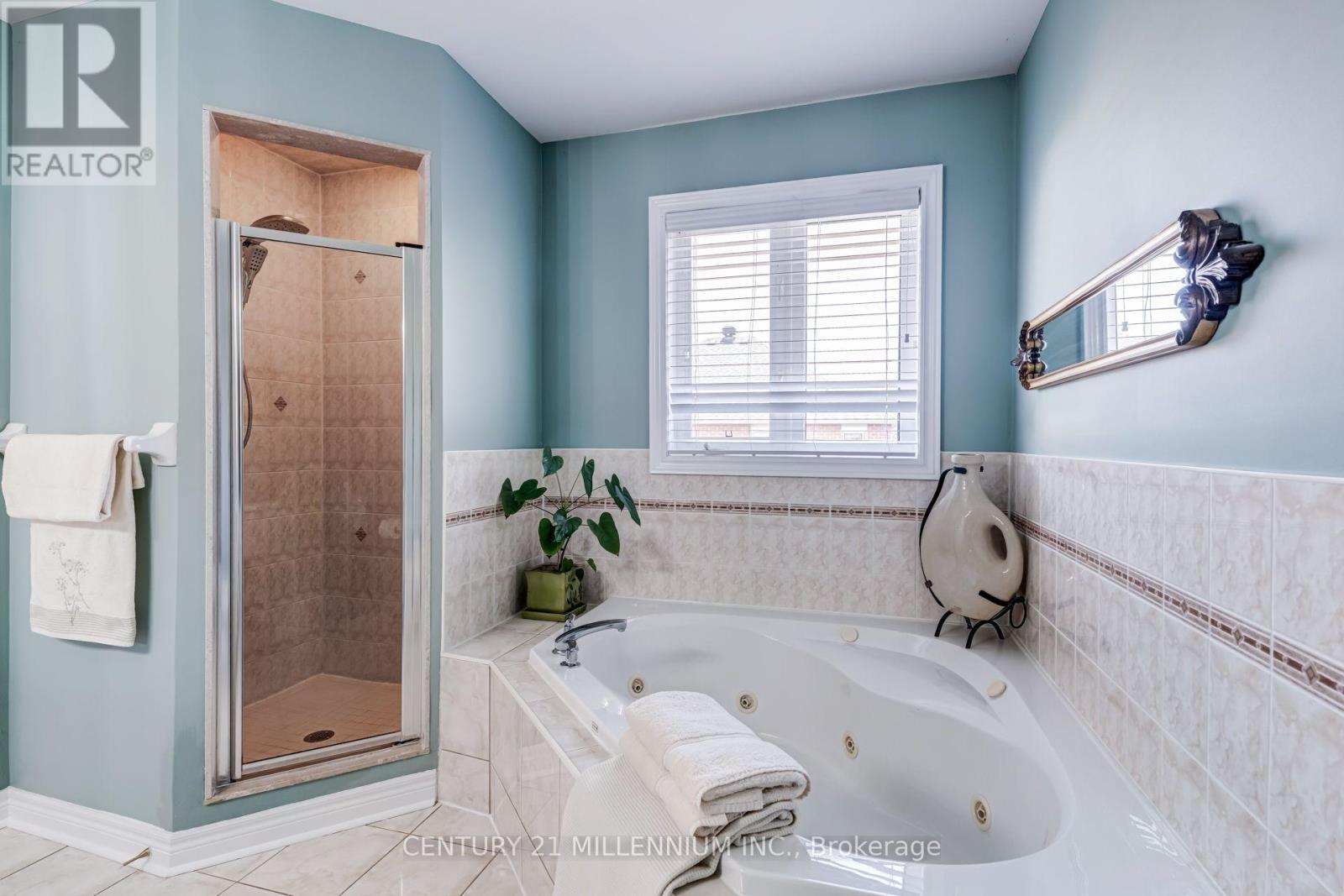 2555 Nichols Drive, Oakville, Ontario  L6H 7L3 - Photo 24 - W13721620