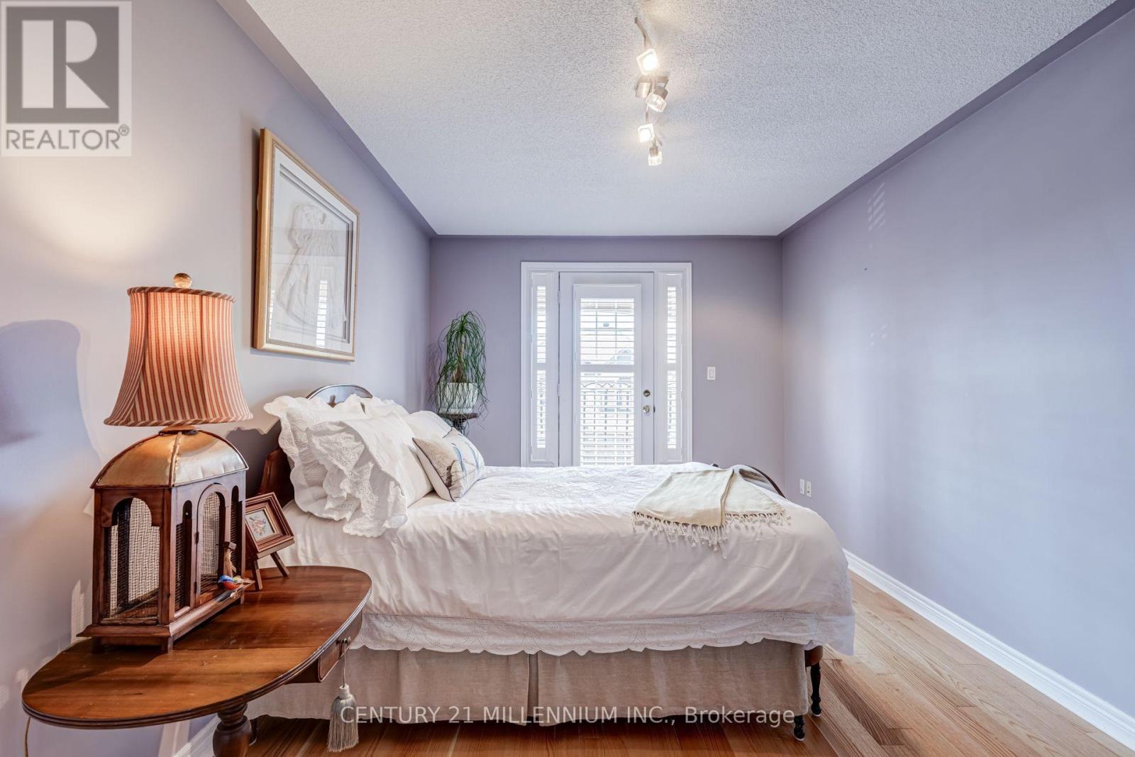 2555 Nichols Drive, Oakville, Ontario  L6H 7L3 - Photo 27 - W13721620