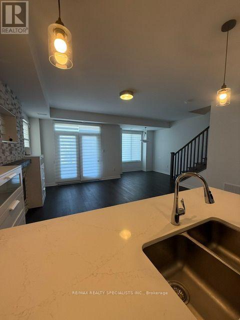 5128 Vetere Street, Mississauga, Ontario  L5M 2S8 - Photo 12 - W13721636