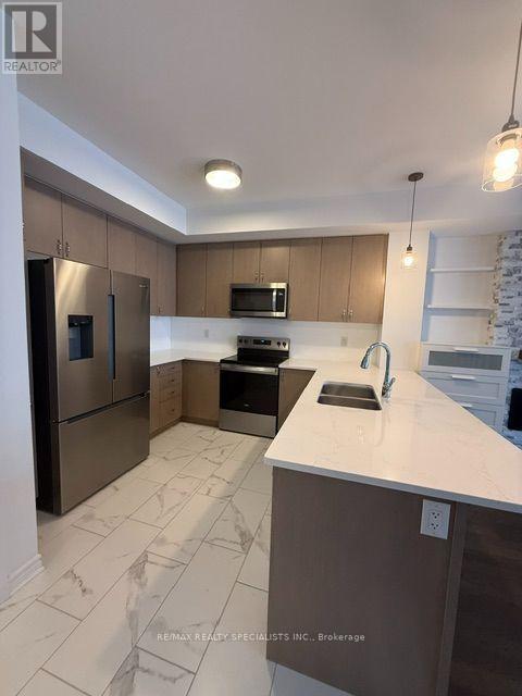 5128 Vetere Street, Mississauga, Ontario  L5M 2S8 - Photo 9 - W13721636