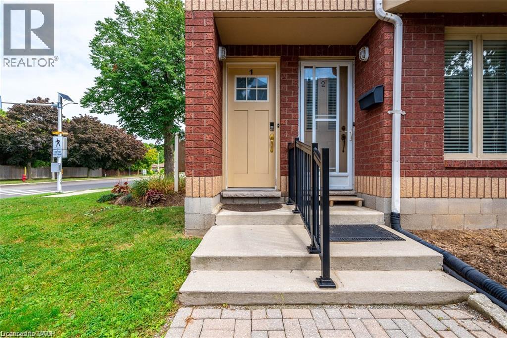 266 Limeridge Road E Unit# 1, Hamilton, Ontario  L9A 2S7 - Photo 2 - 40859031
